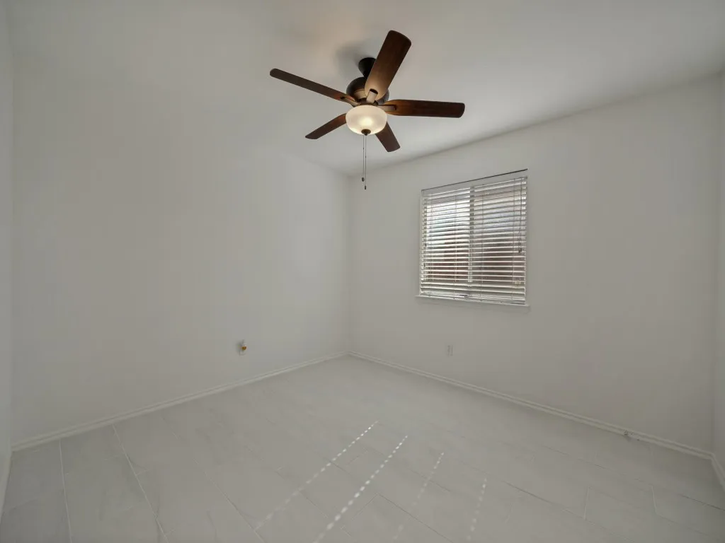 Single Family Residence For Sale in Denton County , 8821 CHISHOLM Trail, Cross Roads, Texas 76227, 3 Bedroom, 2 Bathroom, 2 Garage spaces, 1,585 Sqft, built in 2004, mls#21299914, Real Estate Agent in Cross Roads, Homes For Sale in Denton county, Homes For Sale in Cross Roads, Realtor in Cross Roads Texas, Real Estate Brokerage Independent Realty Texas, Luminita Cordes Realtor