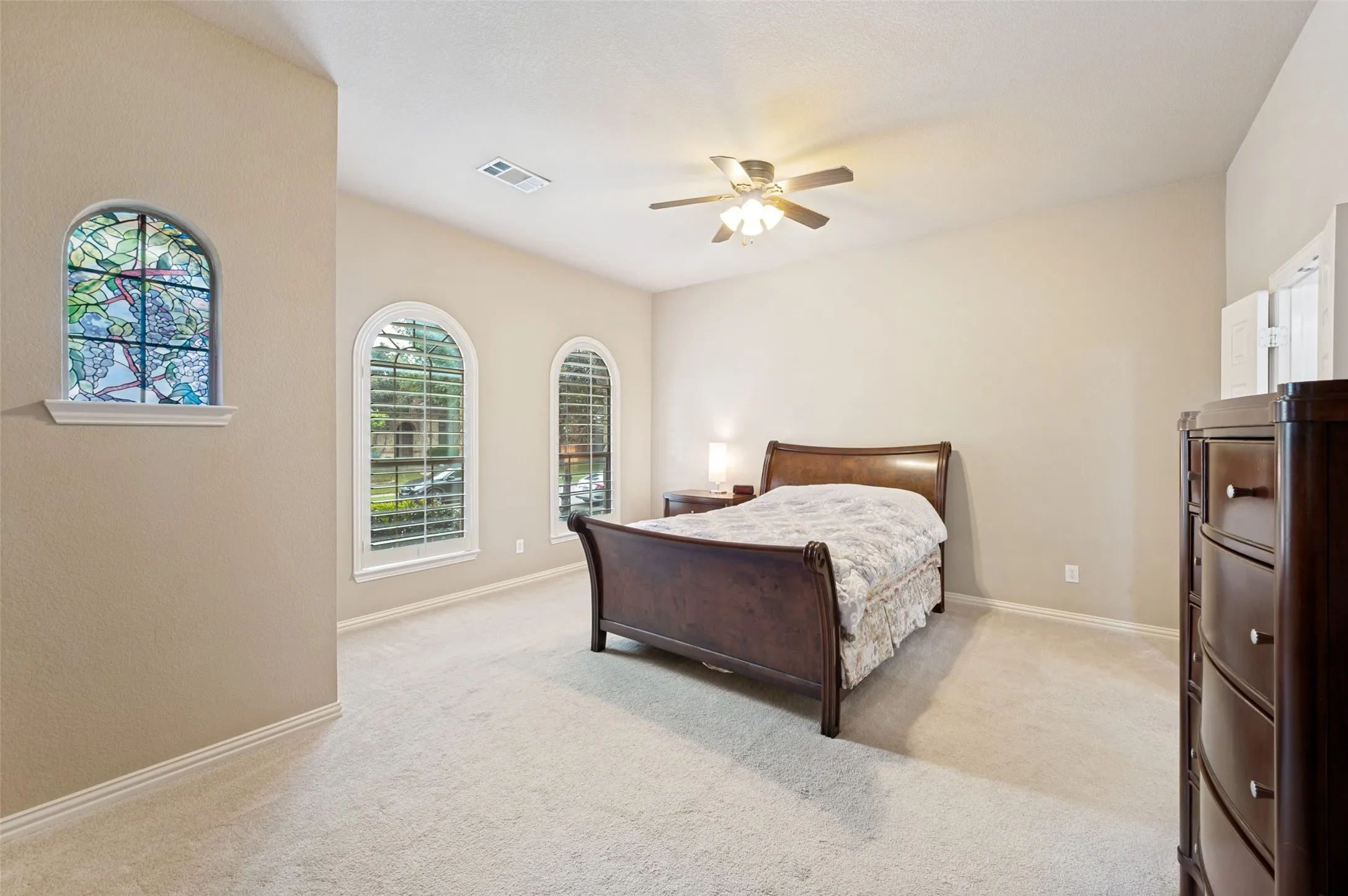 Single Family Residence For Sale in Denton County , 2848 Forest Manor Drive, Frisco, Texas 75034, 4 Bedrooms, 4 Bathrooms, 2 Garage spaces, 3,707 Sqft, built in 2005, Price $685,000, mls#21291350, Real Estate Agent in Frisco, Homes For Sale in Denton county, Homes For Sale in Frisco, Realtor in Frisco Texas, Real Estate Brokerage Independent Realty Texas, Luminita Cordes Realtor
