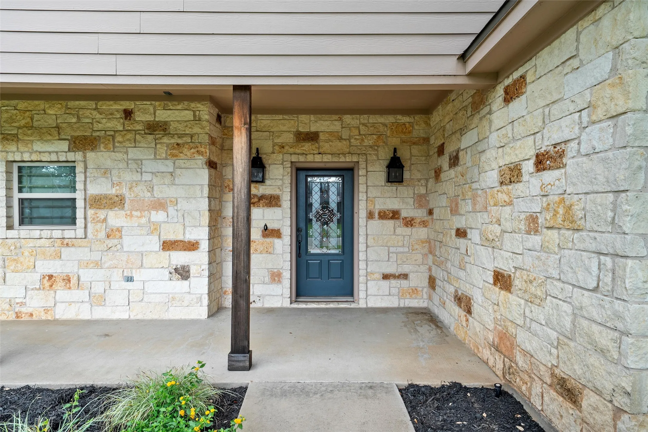Single Family Residence For Sale in Mc Lennan County , 1509 N Reagan Street, West, Texas 76691, 4 Bedroom, 2 Bathroom, 1 Garage spaces, 2,427 Sqft, built in 2014, mls#21299829, Real Estate Agent in West, Homes For Sale in Mc Lennan county, Homes For Sale in West, Realtor in West Texas, Real Estate Brokerage Independent Realty Texas, Luminita Cordes Realtor