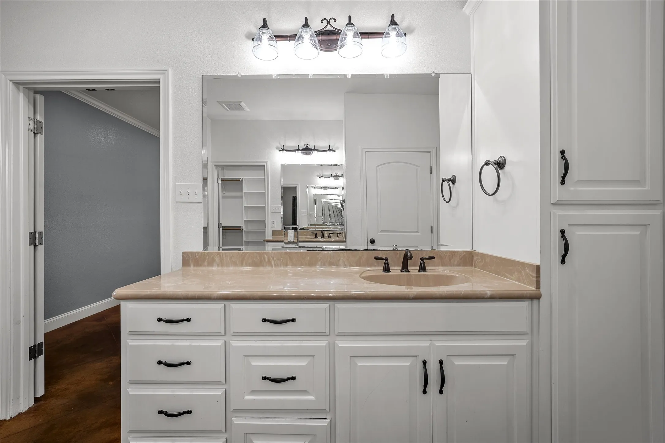 Single Family Residence For Sale in Mc Lennan County , 1509 N Reagan Street, West, Texas 76691, 4 Bedroom, 2 Bathroom, 1 Garage spaces, 2,427 Sqft, built in 2014, mls#21299829, Real Estate Agent in West, Homes For Sale in Mc Lennan county, Homes For Sale in West, Realtor in West Texas, Real Estate Brokerage Independent Realty Texas, Luminita Cordes Realtor
