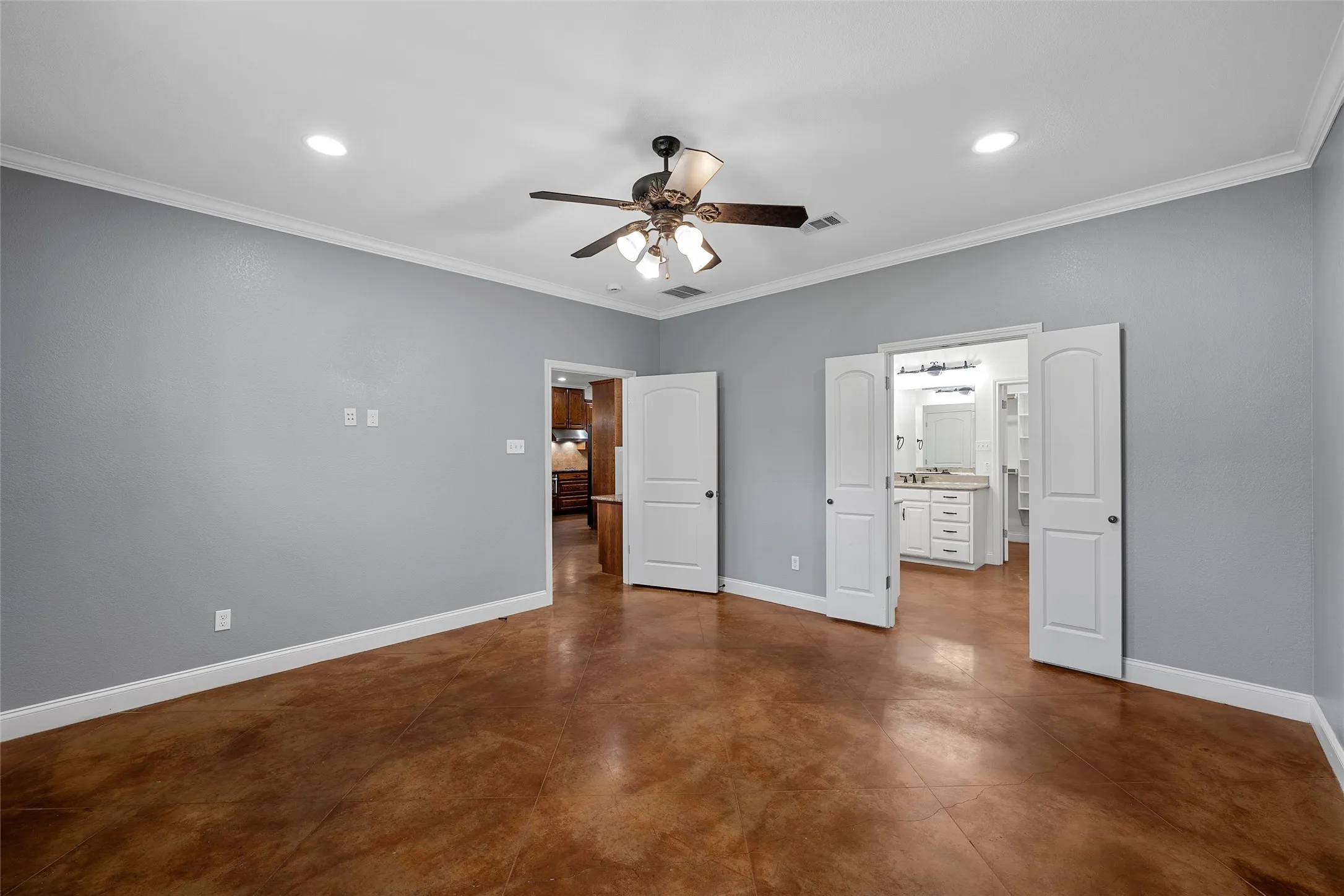 Single Family Residence For Sale in Mc Lennan County , 1509 N Reagan Street, West, Texas 76691, 4 Bedroom, 2 Bathroom, 1 Garage spaces, 2,427 Sqft, built in 2014, mls#21299829, Real Estate Agent in West, Homes For Sale in Mc Lennan county, Homes For Sale in West, Realtor in West Texas, Real Estate Brokerage Independent Realty Texas, Luminita Cordes Realtor