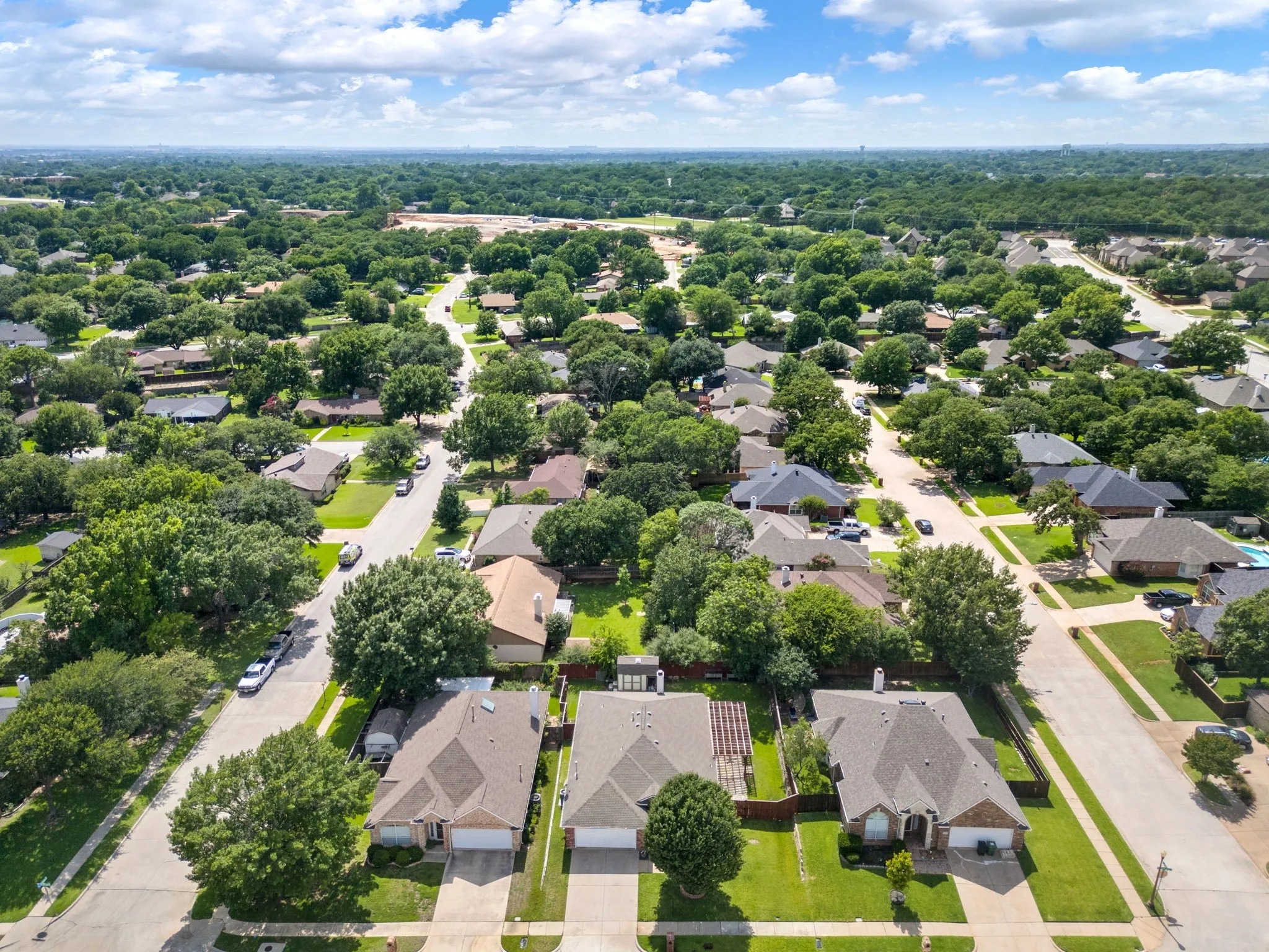 Single Family Residence For Sale in Tarrant County , 7105 Herman Jared Drive, North Richland Hills, Texas 76182, 3 Bedroom, 2 Bathroom, 2 Garage spaces, 1,741 Sqft, built in 2000, mls#21297006, Real Estate Agent in North Richland Hills, Homes For Sale in Tarrant county, Homes For Sale in North Richland Hills, Realtor in North Richland Hills Texas, Real Estate Brokerage Independent Realty Texas, Luminita Cordes Realtor