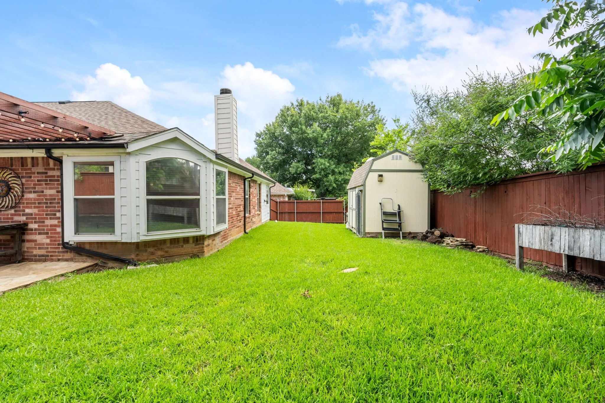 Single Family Residence For Sale in Tarrant County , 7105 Herman Jared Drive, North Richland Hills, Texas 76182, 3 Bedroom, 2 Bathroom, 2 Garage spaces, 1,741 Sqft, built in 2000, mls#21297006, Real Estate Agent in North Richland Hills, Homes For Sale in Tarrant county, Homes For Sale in North Richland Hills, Realtor in North Richland Hills Texas, Real Estate Brokerage Independent Realty Texas, Luminita Cordes Realtor