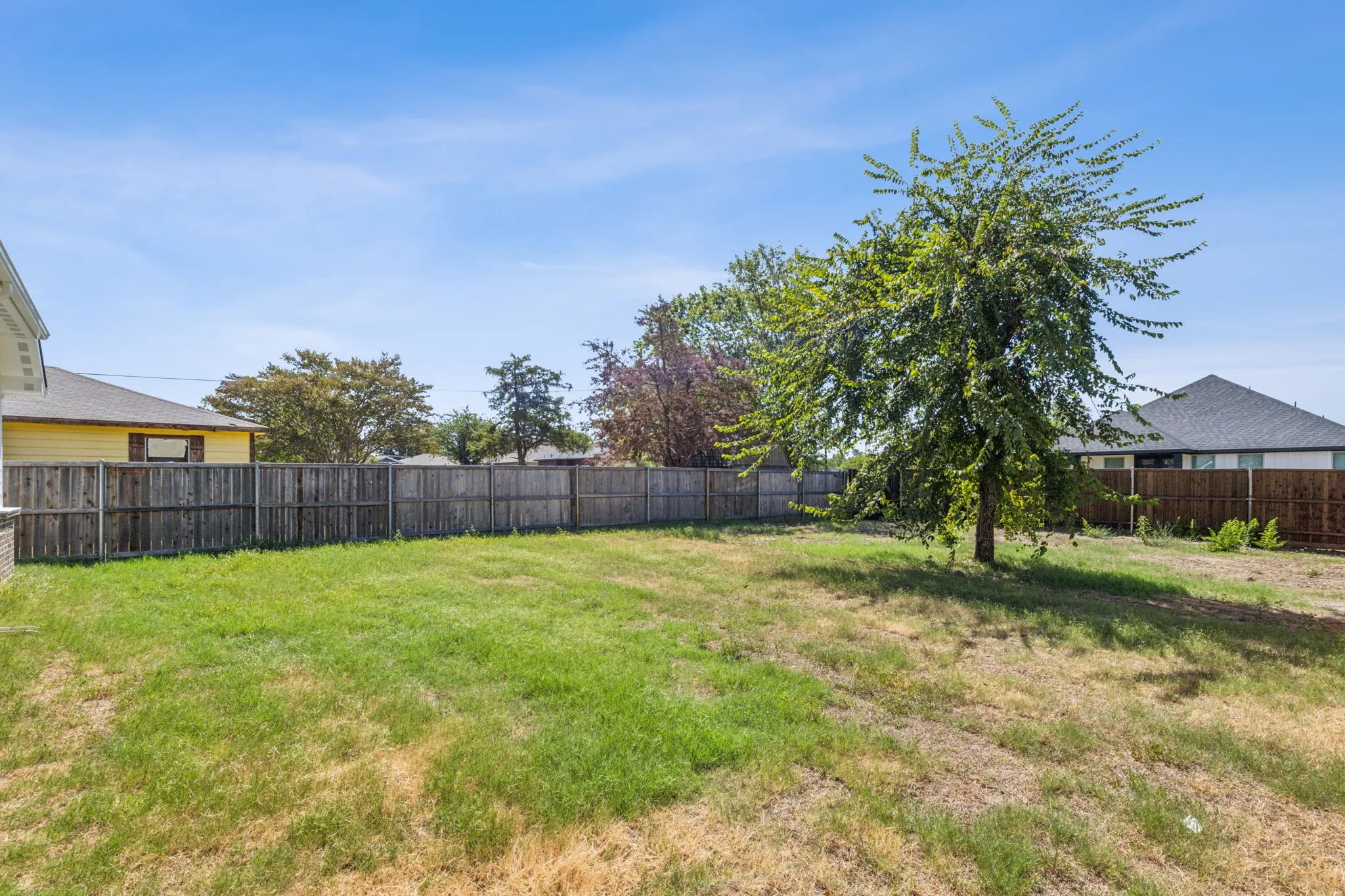 Single Family Residence For Rent in Hunt County , 4617 Pickett Street, Greenville, Texas 75401, 3 Bedroom, 2 Bathroom, 2 Garage spaces, 1,480 Sqft, built in 2024, mls#21299868, Real Estate Agent in Greenville, Homes For Rent in Hunt county, Homes For Rent in Greenville, Realtor in Greenville Texas, Real Estate Brokerage Independent Realty Texas, Luminita Cordes Realtor