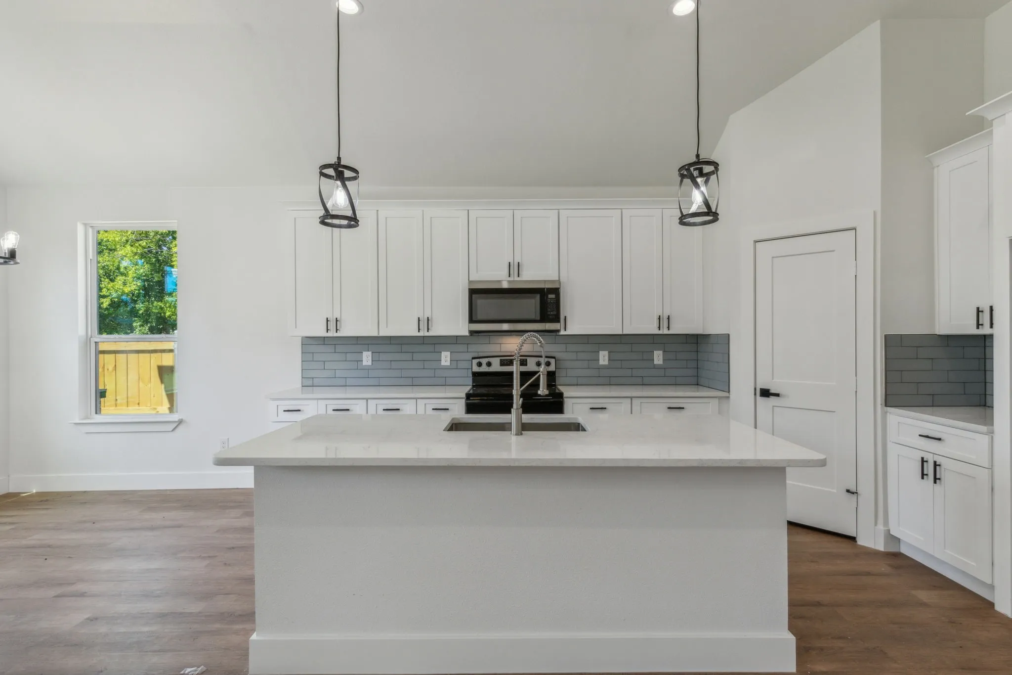 Single Family Residence For Rent in Hunt County , 4617 Pickett Street, Greenville, Texas 75401, 3 Bedroom, 2 Bathroom, 2 Garage spaces, 1,480 Sqft, built in 2024, mls#21299868, Real Estate Agent in Greenville, Homes For Rent in Hunt county, Homes For Rent in Greenville, Realtor in Greenville Texas, Real Estate Brokerage Independent Realty Texas, Luminita Cordes Realtor