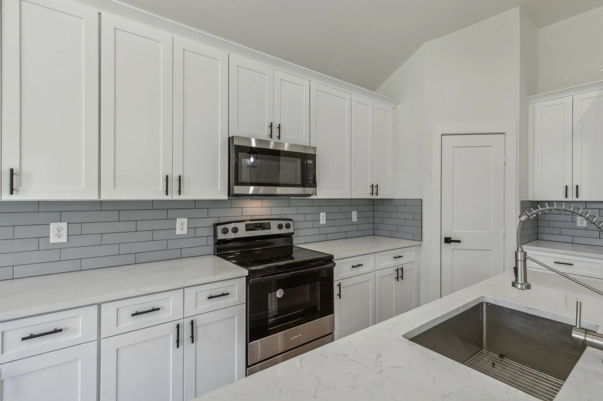 Single Family Residence For Rent in Hunt County , 4617 Pickett Street, Greenville, Texas 75401, 3 Bedroom, 2 Bathroom, 2 Garage spaces, 1,480 Sqft, built in 2024, mls#21299868, Real Estate Agent in Greenville, Homes For Rent in Hunt county, Homes For Rent in Greenville, Realtor in Greenville Texas, Real Estate Brokerage Independent Realty Texas, Luminita Cordes Realtor