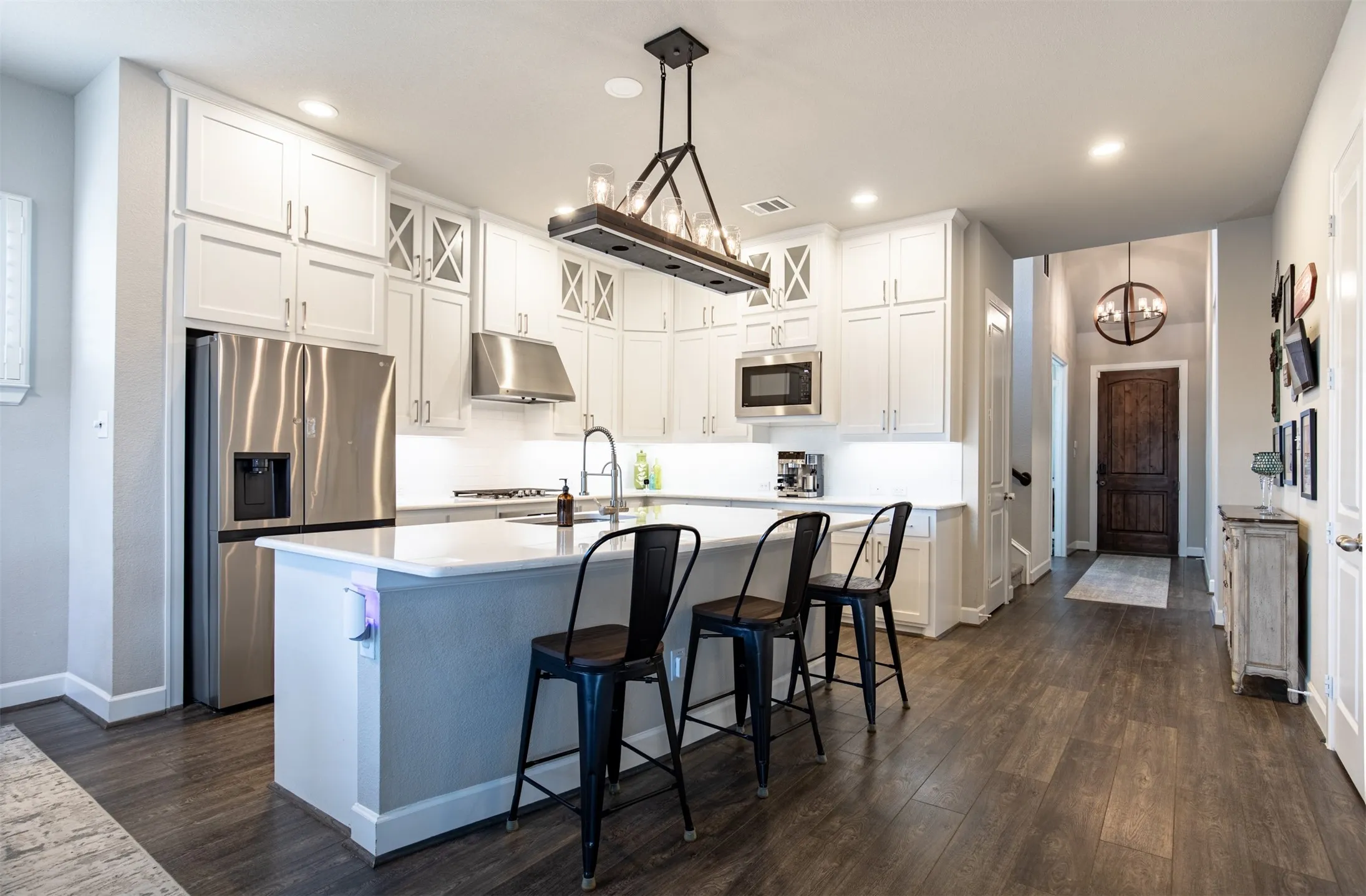 Single Family Residence For Sale in Denton County , 721 Matchbox Street, Argyle, Texas 76226, 3 Bedroom, 3 Bathroom, 2 Garage spaces, 2,485 Sqft, built in 2018, mls#21292562, Real Estate Agent in Argyle, Homes For Sale in Denton county, Homes For Sale in Argyle, Realtor in Argyle Texas, Real Estate Brokerage Independent Realty Texas, Luminita Cordes Realtor