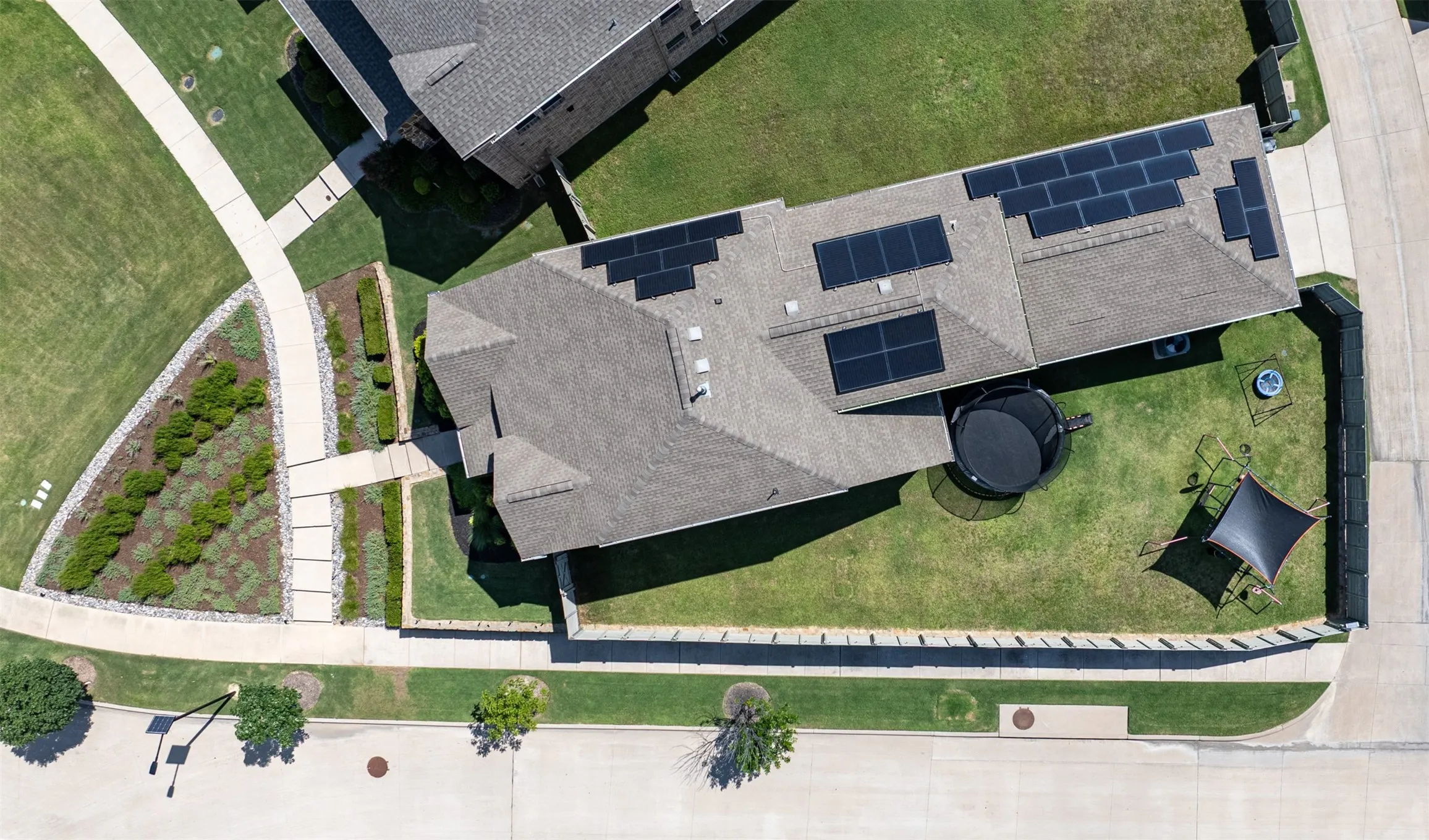Single Family Residence For Sale in Denton County , 721 Matchbox Street, Argyle, Texas 76226, 3 Bedroom, 3 Bathroom, 2 Garage spaces, 2,485 Sqft, built in 2018, mls#21292562, Real Estate Agent in Argyle, Homes For Sale in Denton county, Homes For Sale in Argyle, Realtor in Argyle Texas, Real Estate Brokerage Independent Realty Texas, Luminita Cordes Realtor