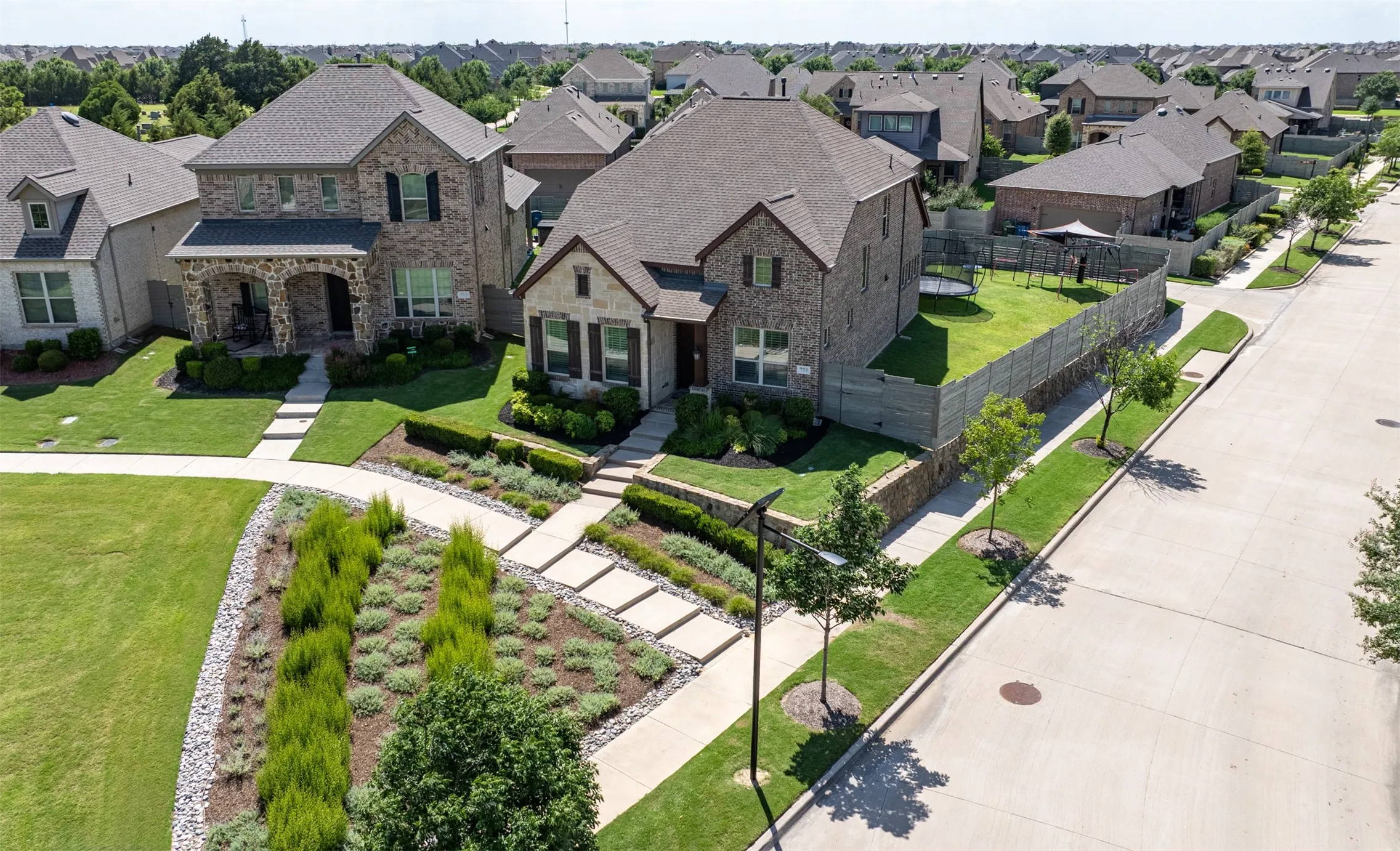 Single Family Residence For Sale in Denton County , 721 Matchbox Street, Argyle, Texas 76226, 3 Bedroom, 3 Bathroom, 2 Garage spaces, 2,485 Sqft, built in 2018, mls#21292562, Real Estate Agent in Argyle, Homes For Sale in Denton county, Homes For Sale in Argyle, Realtor in Argyle Texas, Real Estate Brokerage Independent Realty Texas, Luminita Cordes Realtor