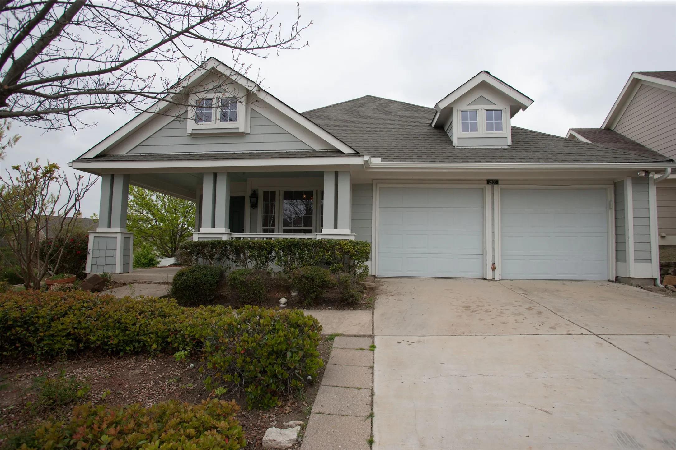 Single Family Residence For Rent in Collin County , 2406 Hillside Drive, Anna, Texas 75409, 3 Bedroom, 2 Bathroom, 2 Garage spaces, 1,735 Sqft, built in 2004, mls#21299954, Real Estate Agent in Anna, Homes For Rent in Collin county, Homes For Rent in Anna, Realtor in Anna Texas, Real Estate Brokerage Independent Realty Texas, Luminita Cordes Realtor
