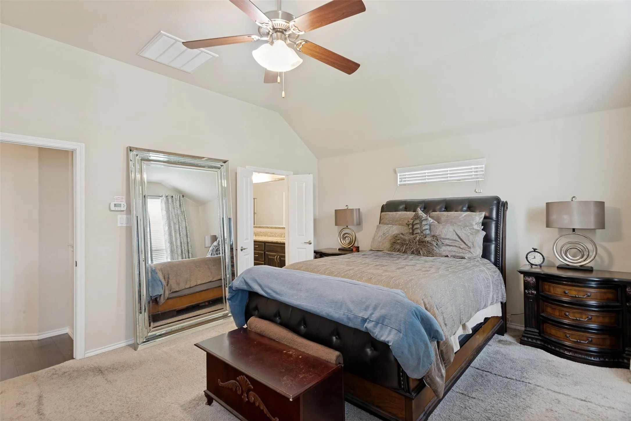 Single Family Residence For Sale in Tarrant County , 27 Oakridge Lane, Edgecliff Village, Texas 76134, 3 Bedroom, 3 Bathroom, 2 Garage spaces, 2,710 Sqft, built in 2015, mls#21297314, Real Estate Agent in Edgecliff Village, Homes For Sale in Tarrant county, Homes For Sale in Edgecliff Village, Realtor in Edgecliff Village Texas, Real Estate Brokerage Independent Realty Texas, Luminita Cordes Realtor