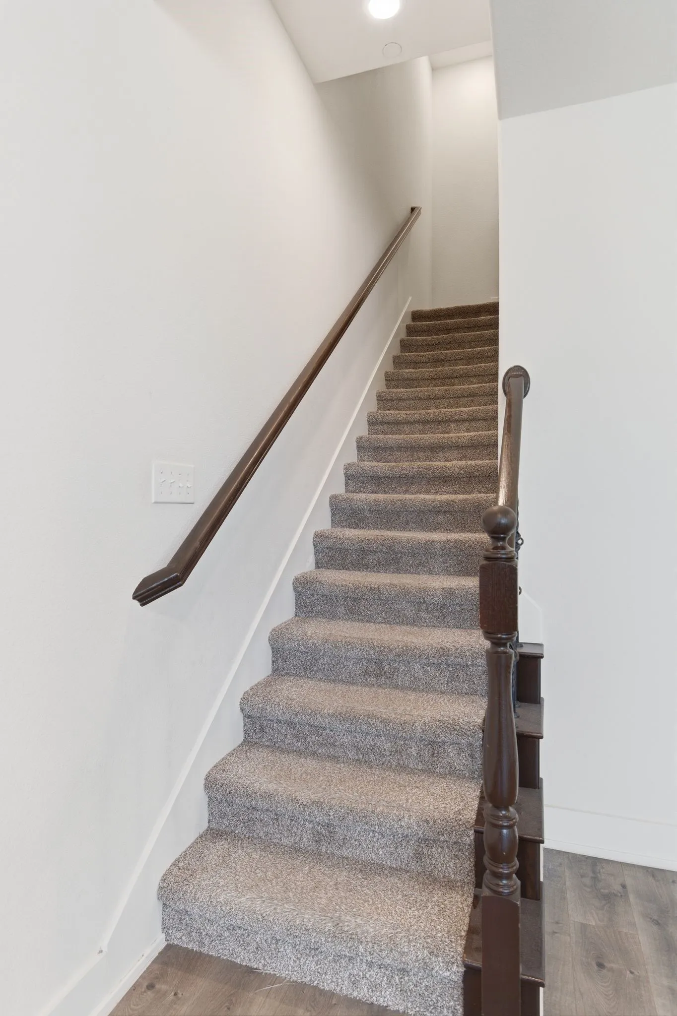 Townhouse For Sale in Denton County , 2420 Eureka Way, Lewisville, Texas 75056, 4 Bedroom, 4 Bathroom, 2 Garage spaces, 2,027 Sqft, built in 2017, mls#21299967, Real Estate Agent in Lewisville, Homes For Sale in Denton county, Homes For Sale in Lewisville, Realtor in Lewisville Texas, Real Estate Brokerage Independent Realty Texas, Luminita Cordes Realtor