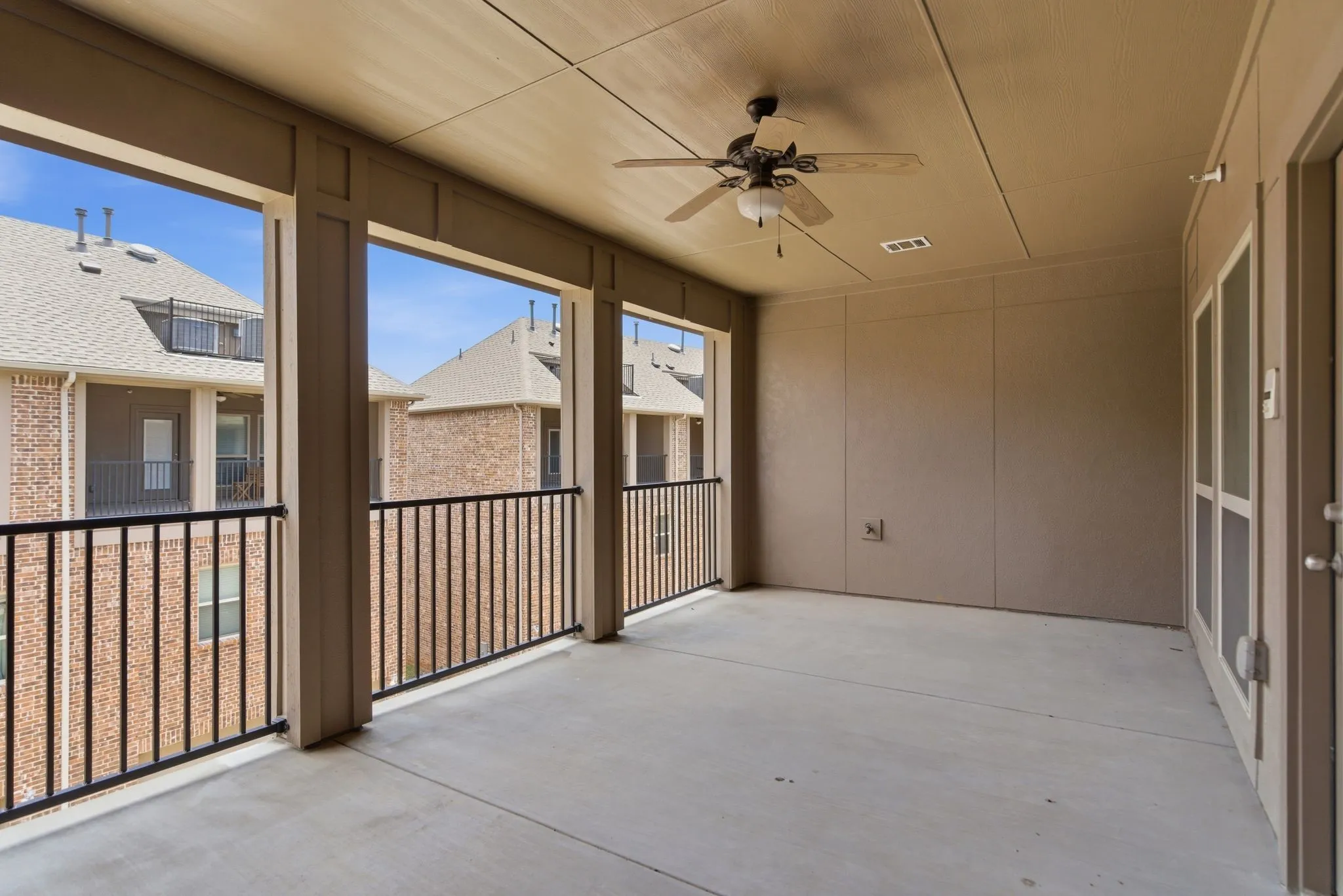 Townhouse For Sale in Denton County , 2420 Eureka Way, Lewisville, Texas 75056, 4 Bedroom, 4 Bathroom, 2 Garage spaces, 2,027 Sqft, built in 2017, mls#21299967, Real Estate Agent in Lewisville, Homes For Sale in Denton county, Homes For Sale in Lewisville, Realtor in Lewisville Texas, Real Estate Brokerage Independent Realty Texas, Luminita Cordes Realtor