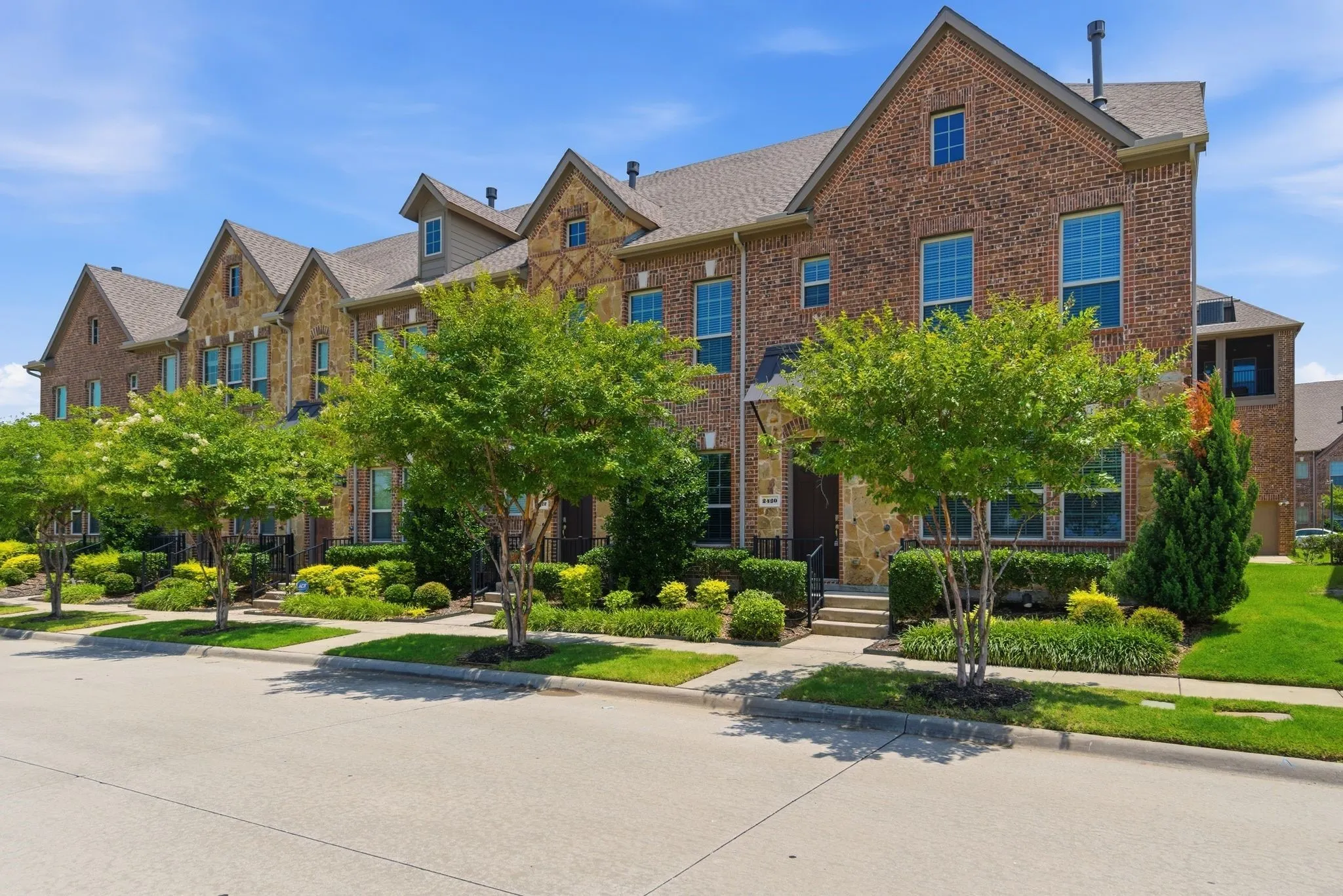 Townhouse For Sale in Denton County , 2420 Eureka Way, Lewisville, Texas 75056, 4 Bedroom, 4 Bathroom, 2 Garage spaces, 2,027 Sqft, built in 2017, mls#21299967, Real Estate Agent in Lewisville, Homes For Sale in Denton county, Homes For Sale in Lewisville, Realtor in Lewisville Texas, Real Estate Brokerage Independent Realty Texas, Luminita Cordes Realtor
