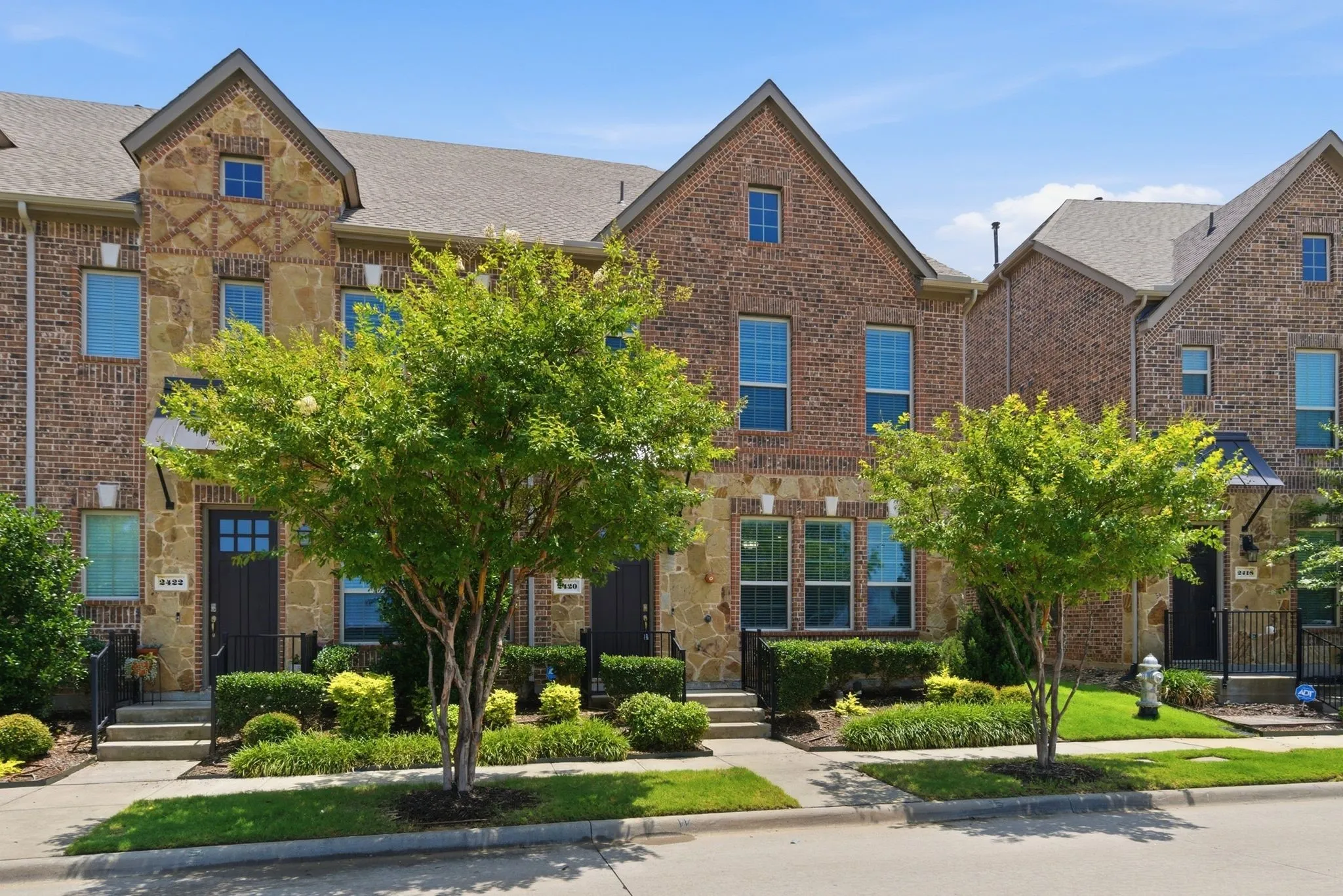 Townhouse For Sale in Denton County , 2420 Eureka Way, Lewisville, Texas 75056, 4 Bedroom, 4 Bathroom, 2 Garage spaces, 2,027 Sqft, built in 2017, mls#21299967, Real Estate Agent in Lewisville, Homes For Sale in Denton county, Homes For Sale in Lewisville, Realtor in Lewisville Texas, Real Estate Brokerage Independent Realty Texas, Luminita Cordes Realtor
