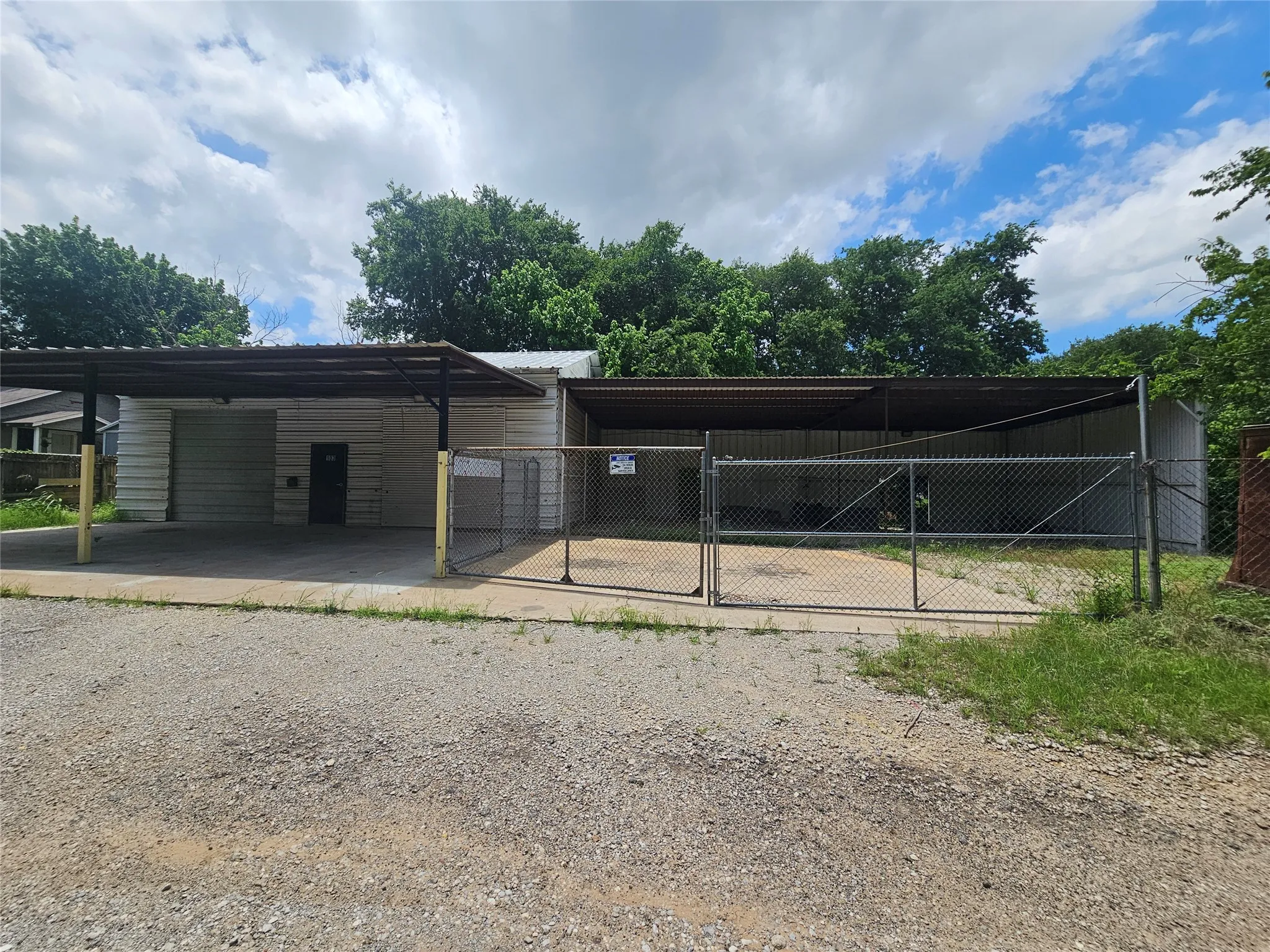 Warehouse For Rent in Tarrant County , 103 N 3rd Avenue, Mansfield, Texas 76063, 0, 0, Garage spaces, 0 Sqft, built in 1965, mls#21298728, Real Estate Agent in Mansfield, Homes For Rent in Tarrant county, Homes For Rent in Mansfield, Realtor in Mansfield Texas, Real Estate Brokerage Independent Realty Texas, Luminita Cordes Realtor