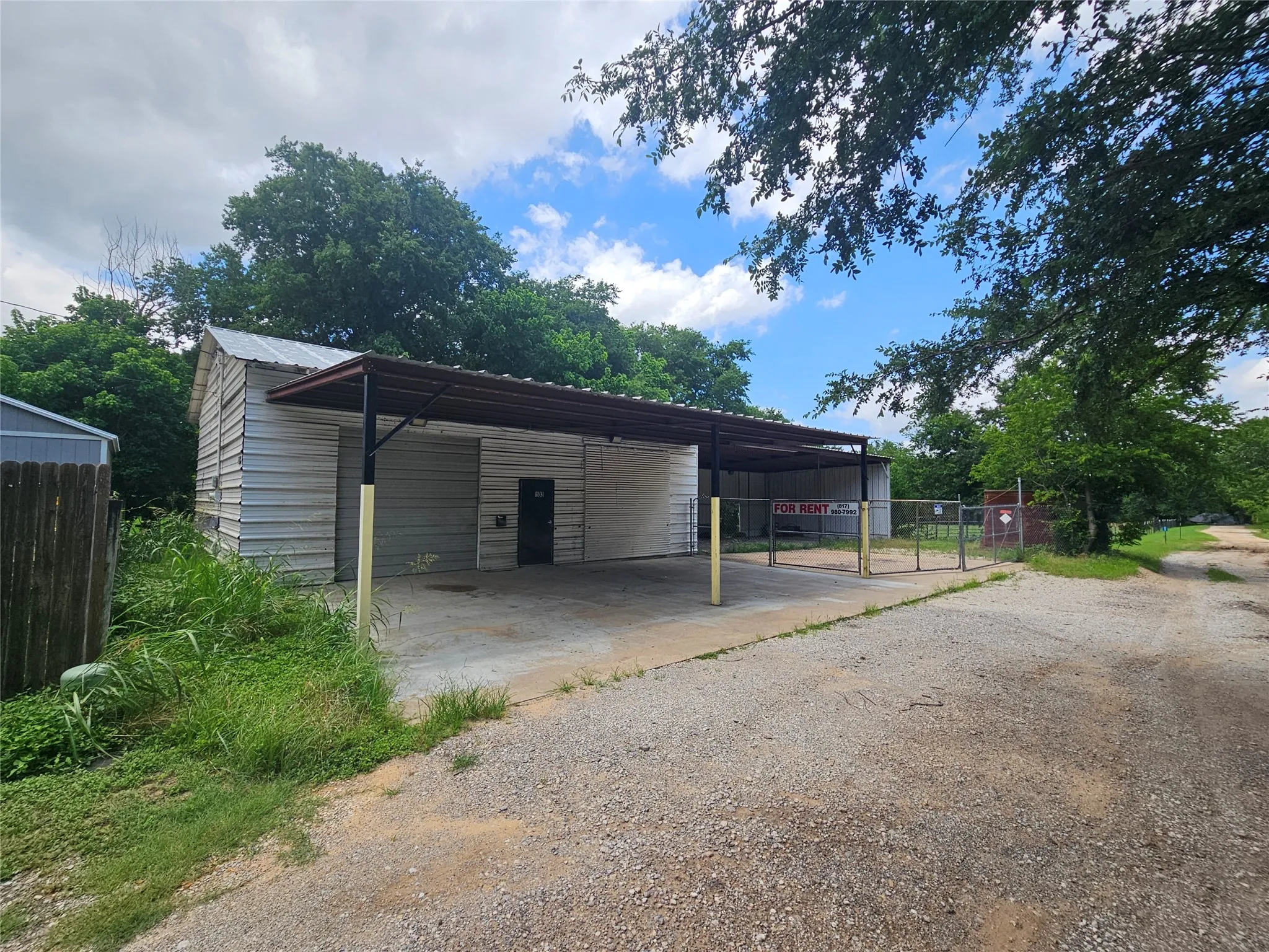 Warehouse For Rent in Tarrant County , 103 N 3rd Avenue, Mansfield, Texas 76063, 0, 0, Garage spaces, 0 Sqft, built in 1965, mls#21298728, Real Estate Agent in Mansfield, Homes For Rent in Tarrant county, Homes For Rent in Mansfield, Realtor in Mansfield Texas, Real Estate Brokerage Independent Realty Texas, Luminita Cordes Realtor