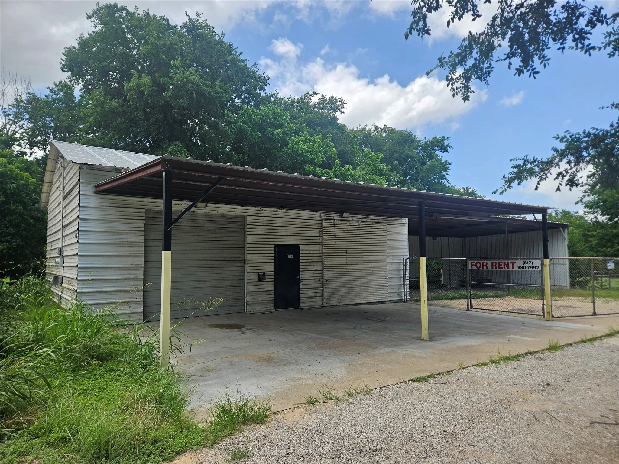 Warehouse For Rent in Tarrant County , 103 N 3rd Avenue, Mansfield, Texas 76063, 0, 0, Garage spaces, 0 Sqft, built in 1965, mls#21298728, Real Estate Agent in Mansfield, Homes For Rent in Tarrant county, Homes For Rent in Mansfield, Realtor in Mansfield Texas, Real Estate Brokerage Independent Realty Texas, Luminita Cordes Realtor