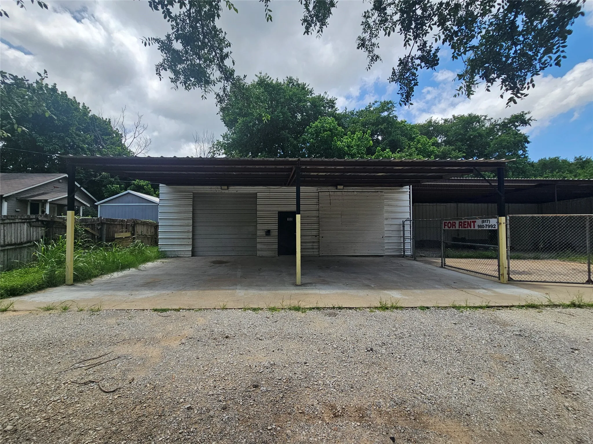 Warehouse For Rent in Tarrant County , 103 N 3rd Avenue, Mansfield, Texas 76063, 0, 0, Garage spaces, 0 Sqft, built in 1965, mls#21298728, Real Estate Agent in Mansfield, Homes For Rent in Tarrant county, Homes For Rent in Mansfield, Realtor in Mansfield Texas, Real Estate Brokerage Independent Realty Texas, Luminita Cordes Realtor
