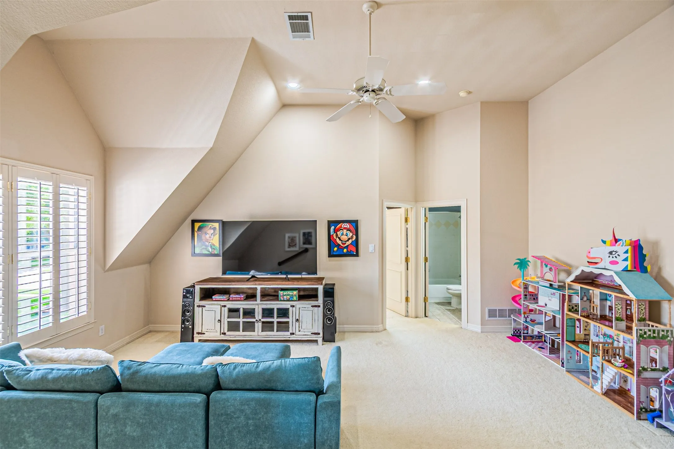 Single Family Residence For Sale in Collin County , 1305 Silverlake Road, Mc Kinney, Texas 75072, 5 Bedroom, 5 Bathroom, 4 Garage spaces, 5,617 Sqft, built in 2000, mls#21299984, Real Estate Agent in Mc Kinney, Homes For Sale in Collin county, Homes For Sale in Mc Kinney, Realtor in Mc Kinney Texas, Real Estate Brokerage Independent Realty Texas, Luminita Cordes Realtor