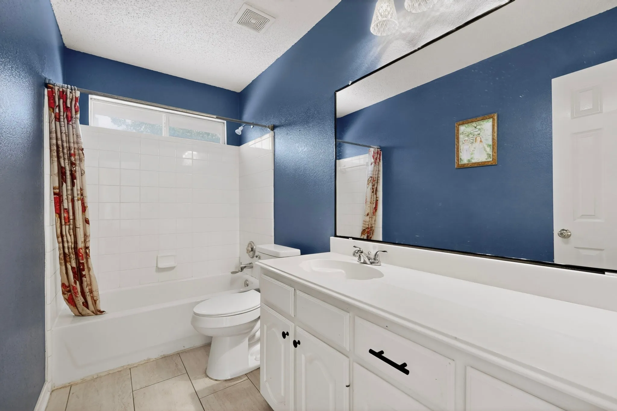 Single Family Residence For Sale in Collin County , 320 Elizabeth Trail, Murphy, Texas 75094, 4 Bedroom, 3 Bathroom, 2 Garage spaces, 2,323 Sqft, built in 2001, mls#21299866, Real Estate Agent in Murphy, Homes For Sale in Collin county, Homes For Sale in Murphy, Realtor in Murphy Texas, Real Estate Brokerage Independent Realty Texas, Luminita Cordes Realtor