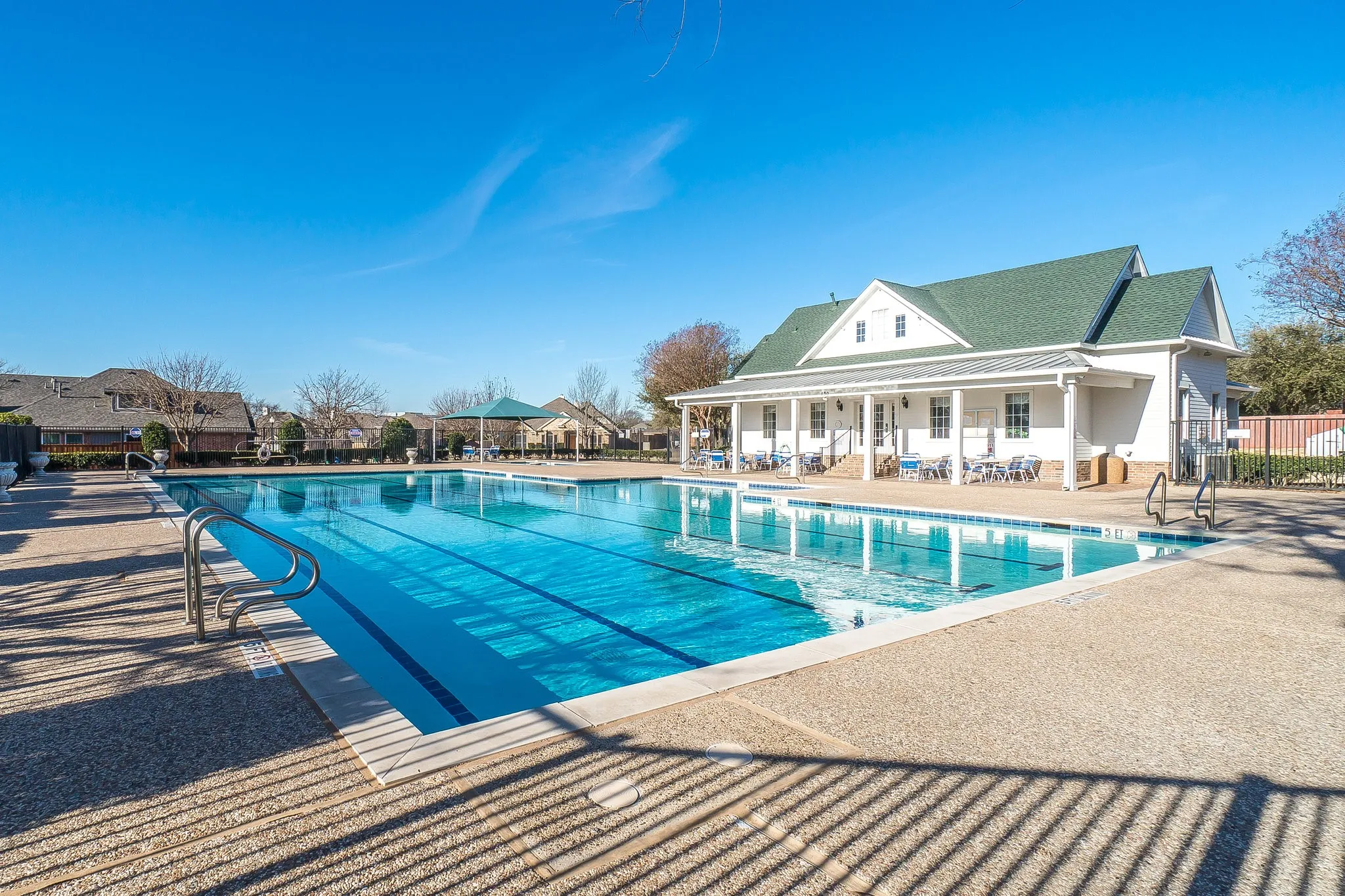 Single Family Residence For Sale in Collin County , 320 Elizabeth Trail, Murphy, Texas 75094, 4 Bedroom, 3 Bathroom, 2 Garage spaces, 2,323 Sqft, built in 2001, mls#21299866, Real Estate Agent in Murphy, Homes For Sale in Collin county, Homes For Sale in Murphy, Realtor in Murphy Texas, Real Estate Brokerage Independent Realty Texas, Luminita Cordes Realtor