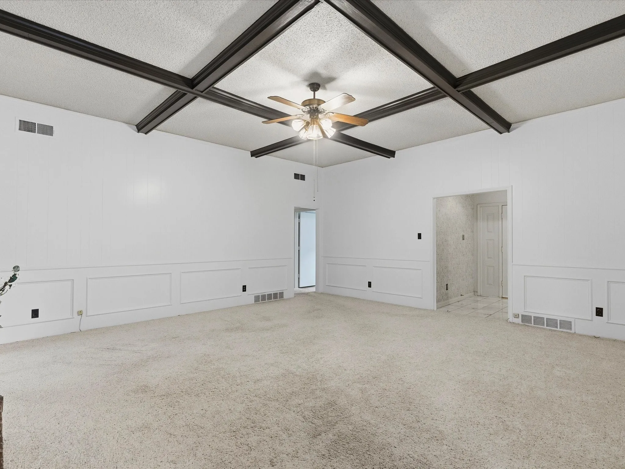 Single Family Residence For Sale in Dallas County , 602 Adams Drive, Duncanville, Texas 75137, 4 Bedroom, 2 Bathroom, 2 Garage spaces, 1,864 Sqft, built in 1978, mls#21299994, Real Estate Agent in Duncanville, Homes For Sale in Dallas county, Homes For Sale in Duncanville, Realtor in Duncanville Texas, Real Estate Brokerage Independent Realty Texas, Luminita Cordes Realtor
