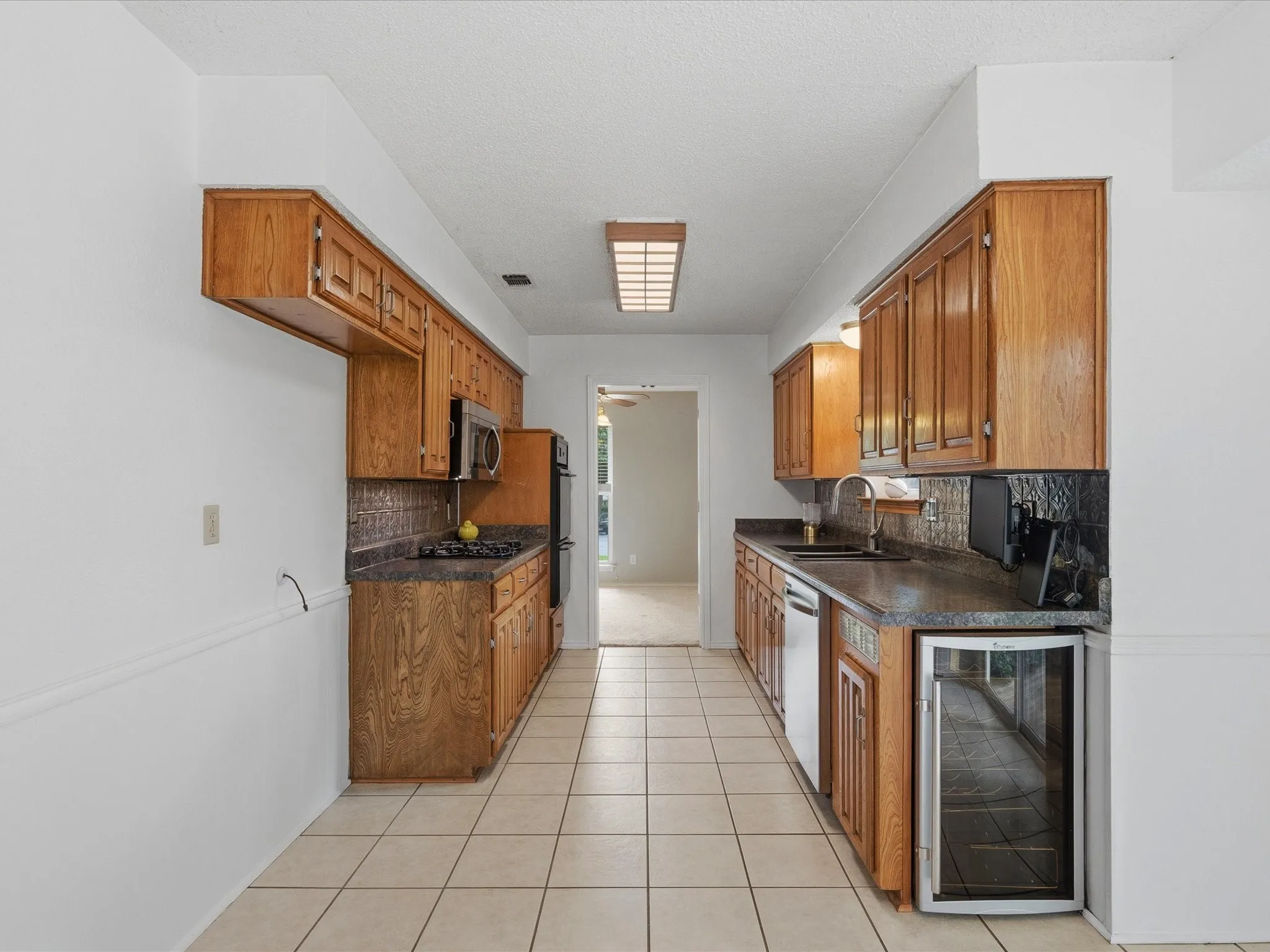 Single Family Residence For Sale in Dallas County , 602 Adams Drive, Duncanville, Texas 75137, 4 Bedroom, 2 Bathroom, 2 Garage spaces, 1,864 Sqft, built in 1978, mls#21299994, Real Estate Agent in Duncanville, Homes For Sale in Dallas county, Homes For Sale in Duncanville, Realtor in Duncanville Texas, Real Estate Brokerage Independent Realty Texas, Luminita Cordes Realtor