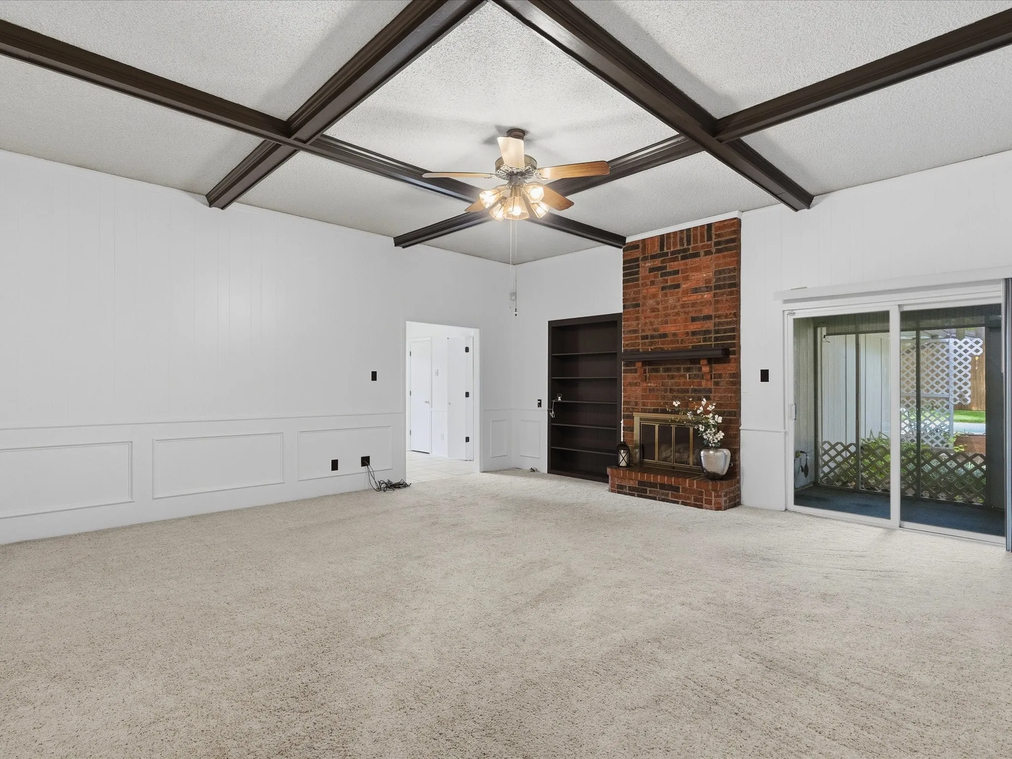 Single Family Residence For Sale in Dallas County , 602 Adams Drive, Duncanville, Texas 75137, 4 Bedroom, 2 Bathroom, 2 Garage spaces, 1,864 Sqft, built in 1978, mls#21299994, Real Estate Agent in Duncanville, Homes For Sale in Dallas county, Homes For Sale in Duncanville, Realtor in Duncanville Texas, Real Estate Brokerage Independent Realty Texas, Luminita Cordes Realtor