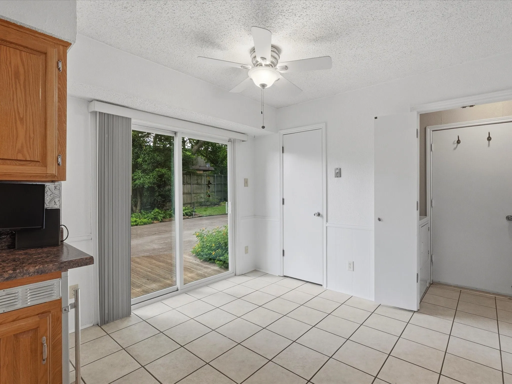 Single Family Residence For Sale in Dallas County , 602 Adams Drive, Duncanville, Texas 75137, 4 Bedroom, 2 Bathroom, 2 Garage spaces, 1,864 Sqft, built in 1978, mls#21299994, Real Estate Agent in Duncanville, Homes For Sale in Dallas county, Homes For Sale in Duncanville, Realtor in Duncanville Texas, Real Estate Brokerage Independent Realty Texas, Luminita Cordes Realtor