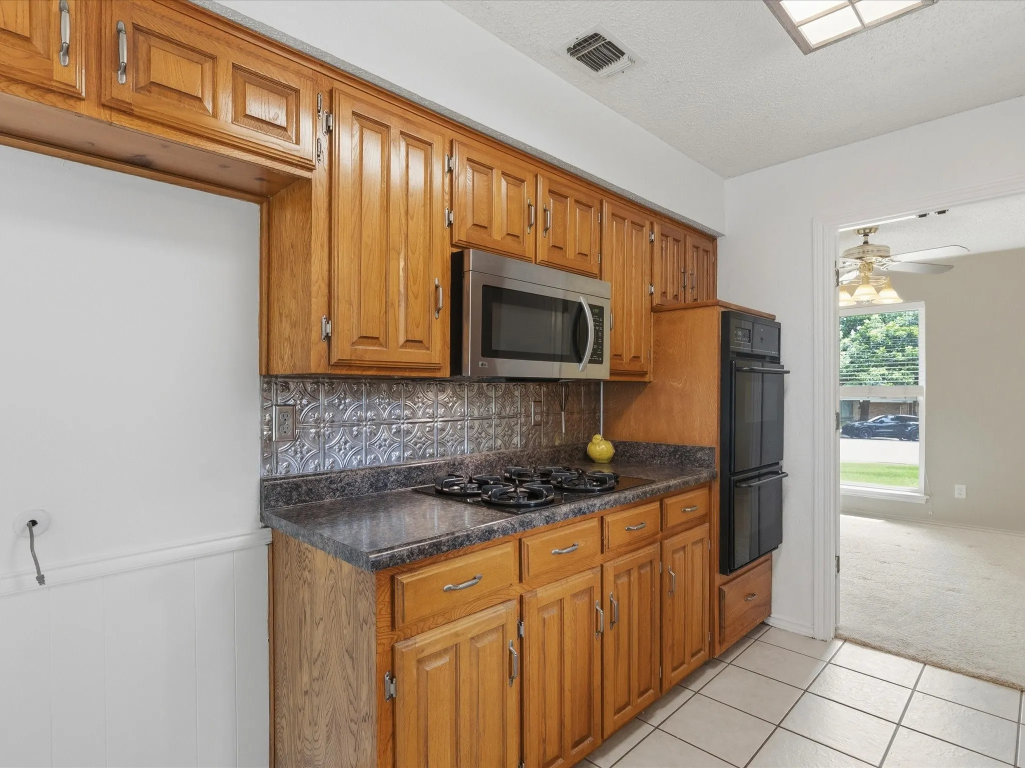 Single Family Residence For Sale in Dallas County , 602 Adams Drive, Duncanville, Texas 75137, 4 Bedroom, 2 Bathroom, 2 Garage spaces, 1,864 Sqft, built in 1978, mls#21299994, Real Estate Agent in Duncanville, Homes For Sale in Dallas county, Homes For Sale in Duncanville, Realtor in Duncanville Texas, Real Estate Brokerage Independent Realty Texas, Luminita Cordes Realtor