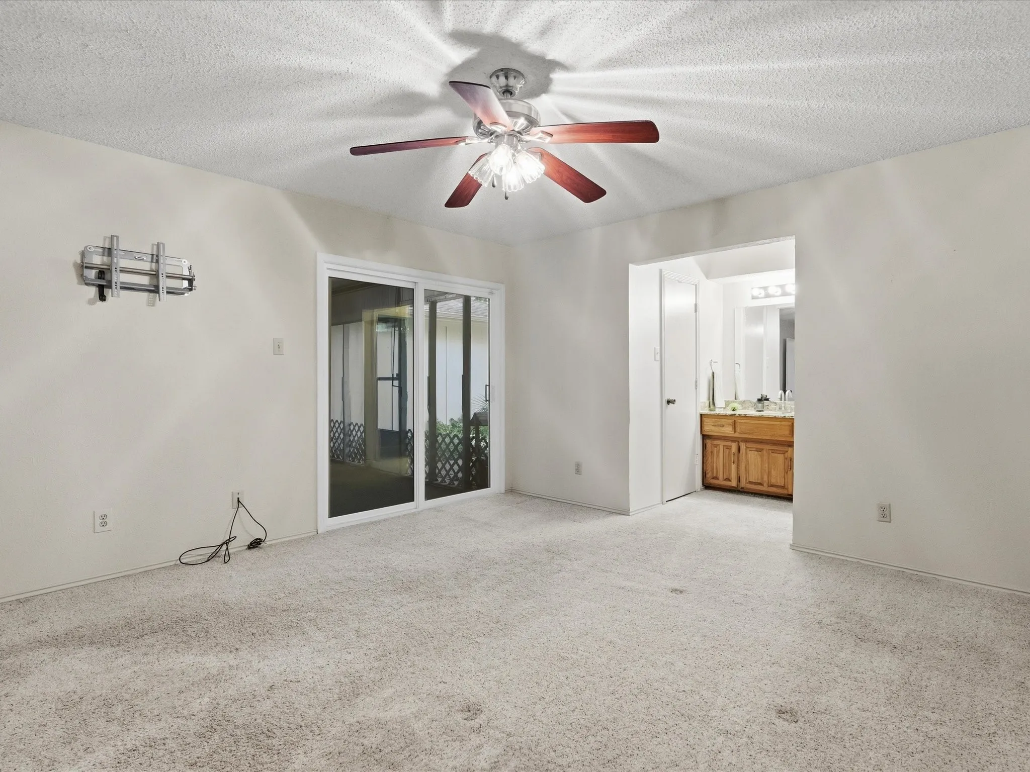Single Family Residence For Sale in Dallas County , 602 Adams Drive, Duncanville, Texas 75137, 4 Bedroom, 2 Bathroom, 2 Garage spaces, 1,864 Sqft, built in 1978, mls#21299994, Real Estate Agent in Duncanville, Homes For Sale in Dallas county, Homes For Sale in Duncanville, Realtor in Duncanville Texas, Real Estate Brokerage Independent Realty Texas, Luminita Cordes Realtor