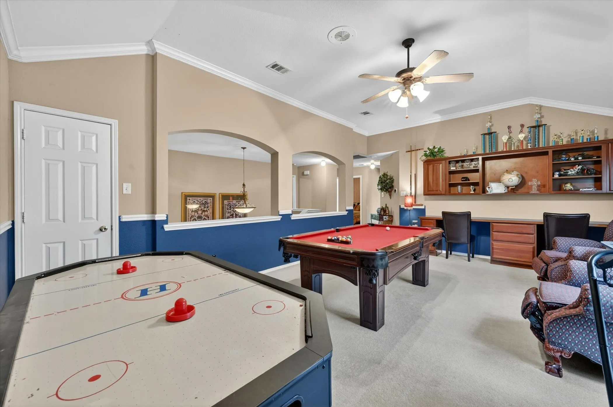 Single Family Residence For Sale in Tarrant County , 9956 Delamere Drive, Fort Worth, Texas 76244, 5 Bedroom, 3 Bathroom, 2 Garage spaces, 3,427 Sqft, built in 2002, mls#21299204, Real Estate Agent in Fort Worth, Homes For Sale in Tarrant county, Homes For Sale in Fort Worth, Realtor in Fort Worth Texas, Real Estate Brokerage Independent Realty Texas, Luminita Cordes Realtor