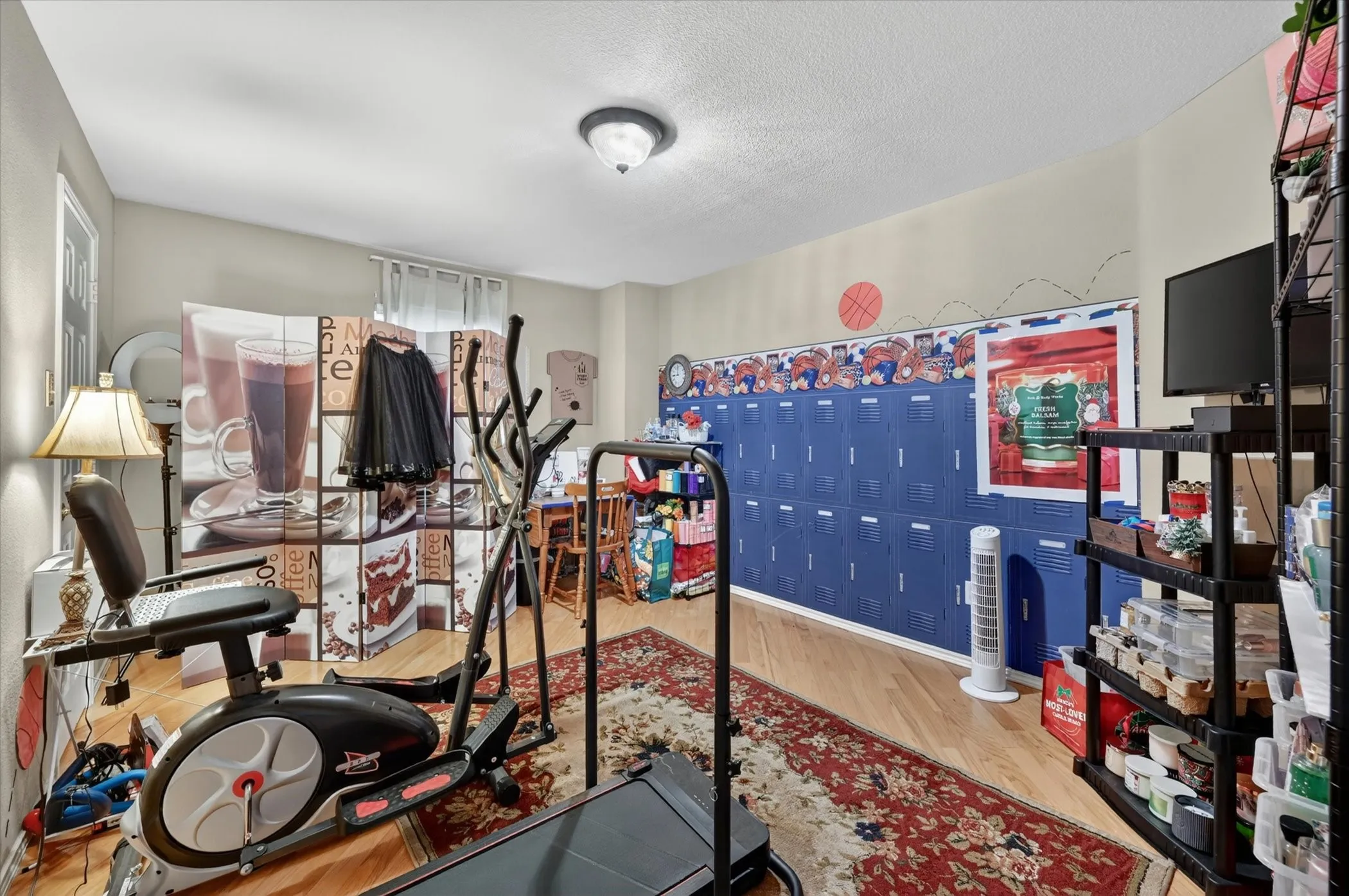 Single Family Residence For Sale in Tarrant County , 9956 Delamere Drive, Fort Worth, Texas 76244, 5 Bedroom, 3 Bathroom, 2 Garage spaces, 3,427 Sqft, built in 2002, mls#21299204, Real Estate Agent in Fort Worth, Homes For Sale in Tarrant county, Homes For Sale in Fort Worth, Realtor in Fort Worth Texas, Real Estate Brokerage Independent Realty Texas, Luminita Cordes Realtor