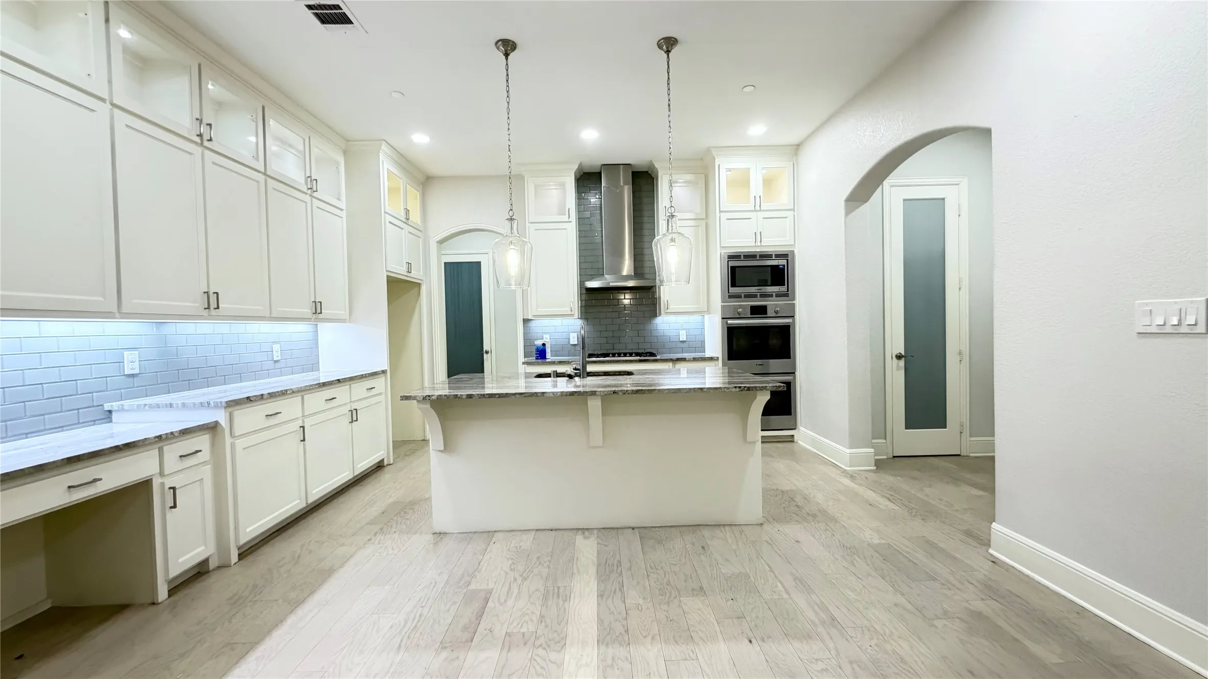 Townhouse For Rent in Collin County , 7525 Renaissance Boulevard, Mc Kinney, Texas 75070, 3 Bedroom, 3 Bathroom, 2 Garage spaces, 2,502 Sqft, built in 2017, mls#21282239, Real Estate Agent in Mc Kinney, Homes For Rent in Collin county, Homes For Rent in Mc Kinney, Realtor in Mc Kinney Texas, Real Estate Brokerage Independent Realty Texas, Luminita Cordes Realtor