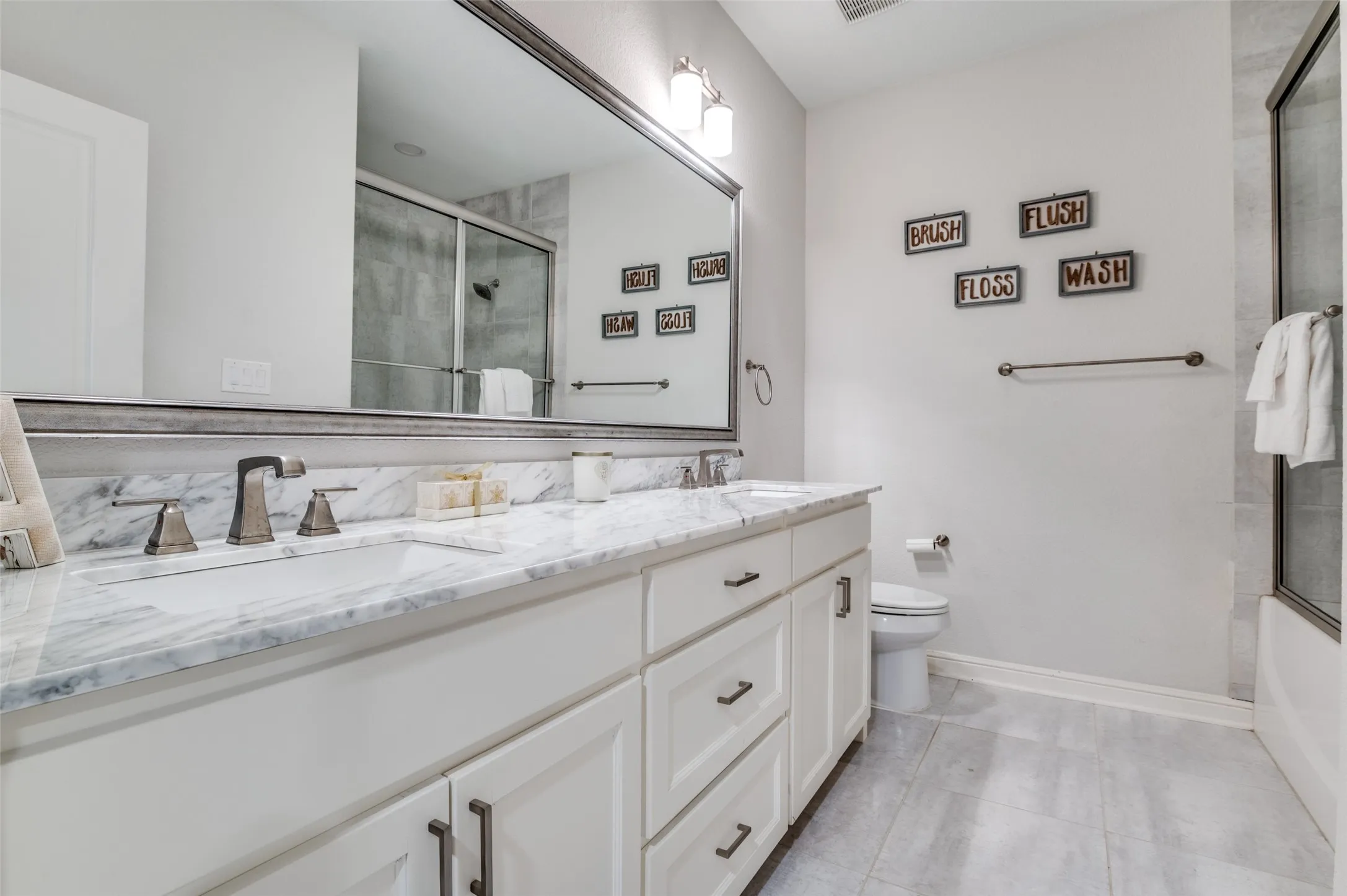 Townhouse For Rent in Collin County , 7525 Renaissance Boulevard, Mc Kinney, Texas 75070, 3 Bedroom, 3 Bathroom, 2 Garage spaces, 2,502 Sqft, built in 2017, mls#21282239, Real Estate Agent in Mc Kinney, Homes For Rent in Collin county, Homes For Rent in Mc Kinney, Realtor in Mc Kinney Texas, Real Estate Brokerage Independent Realty Texas, Luminita Cordes Realtor