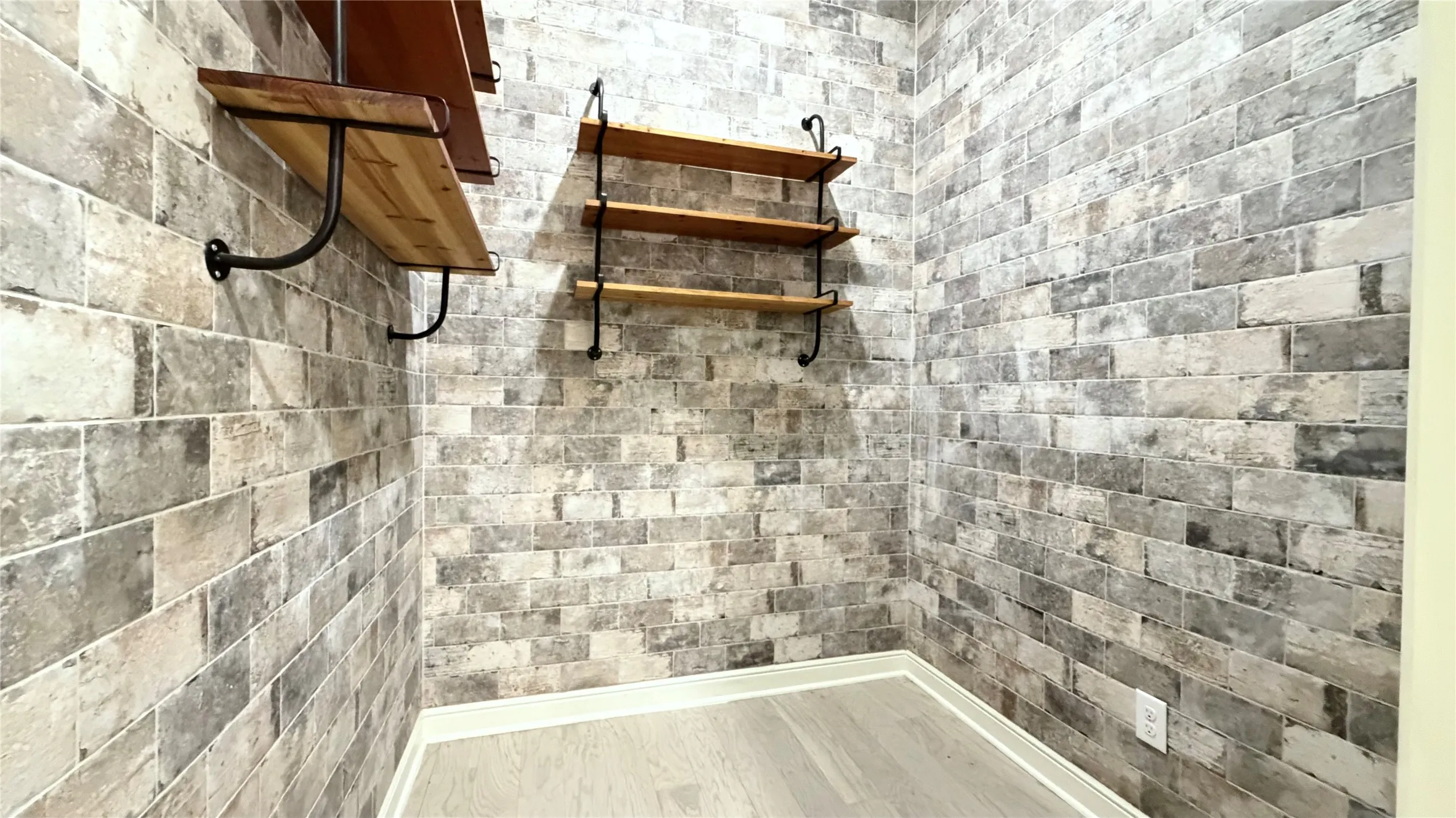 Townhouse For Rent in Collin County , 7525 Renaissance Boulevard, Mc Kinney, Texas 75070, 3 Bedroom, 3 Bathroom, 2 Garage spaces, 2,502 Sqft, built in 2017, mls#21282239, Real Estate Agent in Mc Kinney, Homes For Rent in Collin county, Homes For Rent in Mc Kinney, Realtor in Mc Kinney Texas, Real Estate Brokerage Independent Realty Texas, Luminita Cordes Realtor