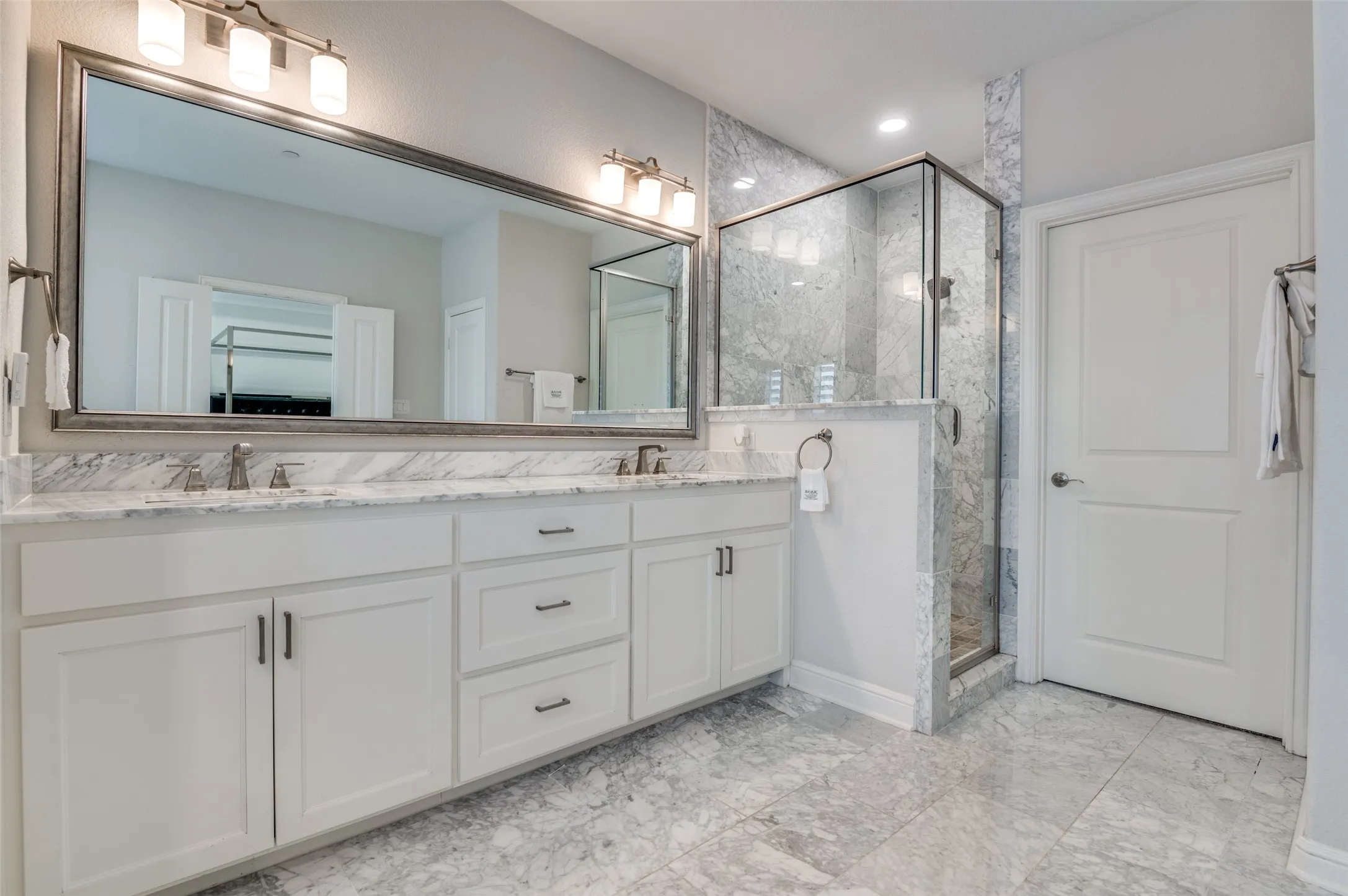 Townhouse For Rent in Collin County , 7525 Renaissance Boulevard, Mc Kinney, Texas 75070, 3 Bedroom, 3 Bathroom, 2 Garage spaces, 2,502 Sqft, built in 2017, mls#21282239, Real Estate Agent in Mc Kinney, Homes For Rent in Collin county, Homes For Rent in Mc Kinney, Realtor in Mc Kinney Texas, Real Estate Brokerage Independent Realty Texas, Luminita Cordes Realtor