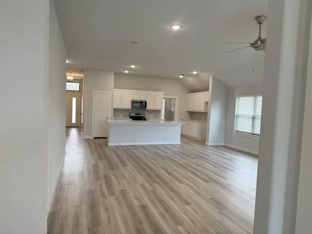 Single Family Residence For Rent in Collin County , 209 Little Bridge Drive, Lavon, Texas 75166, 3 Bedroom, 2 Bathroom, 2 Garage spaces, 1,913 Sqft, built in 2023, mls#21300026, Real Estate Agent in Lavon, Homes For Rent in Collin county, Homes For Rent in Lavon, Realtor in Lavon Texas, Real Estate Brokerage Independent Realty Texas, Luminita Cordes Realtor