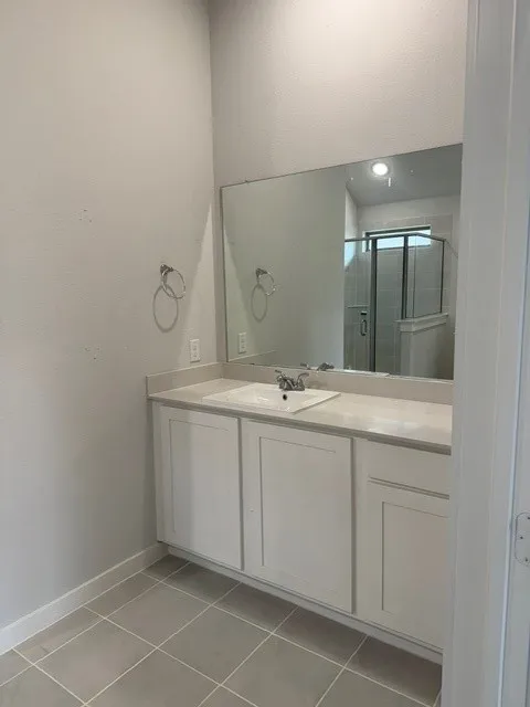 Single Family Residence For Rent in Collin County , 209 Little Bridge Drive, Lavon, Texas 75166, 3 Bedroom, 2 Bathroom, 2 Garage spaces, 1,913 Sqft, built in 2023, mls#21300026, Real Estate Agent in Lavon, Homes For Rent in Collin county, Homes For Rent in Lavon, Realtor in Lavon Texas, Real Estate Brokerage Independent Realty Texas, Luminita Cordes Realtor