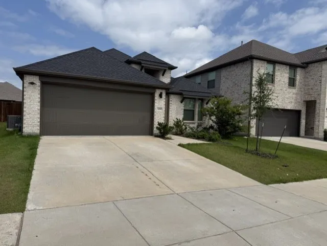 Single Family Residence For Rent in Collin County , 209 Little Bridge Drive, Lavon, Texas 75166, 3 Bedroom, 2 Bathroom, 2 Garage spaces, 1,913 Sqft, built in 2023, mls#21300026, Real Estate Agent in Lavon, Homes For Rent in Collin county, Homes For Rent in Lavon, Realtor in Lavon Texas, Real Estate Brokerage Independent Realty Texas, Luminita Cordes Realtor