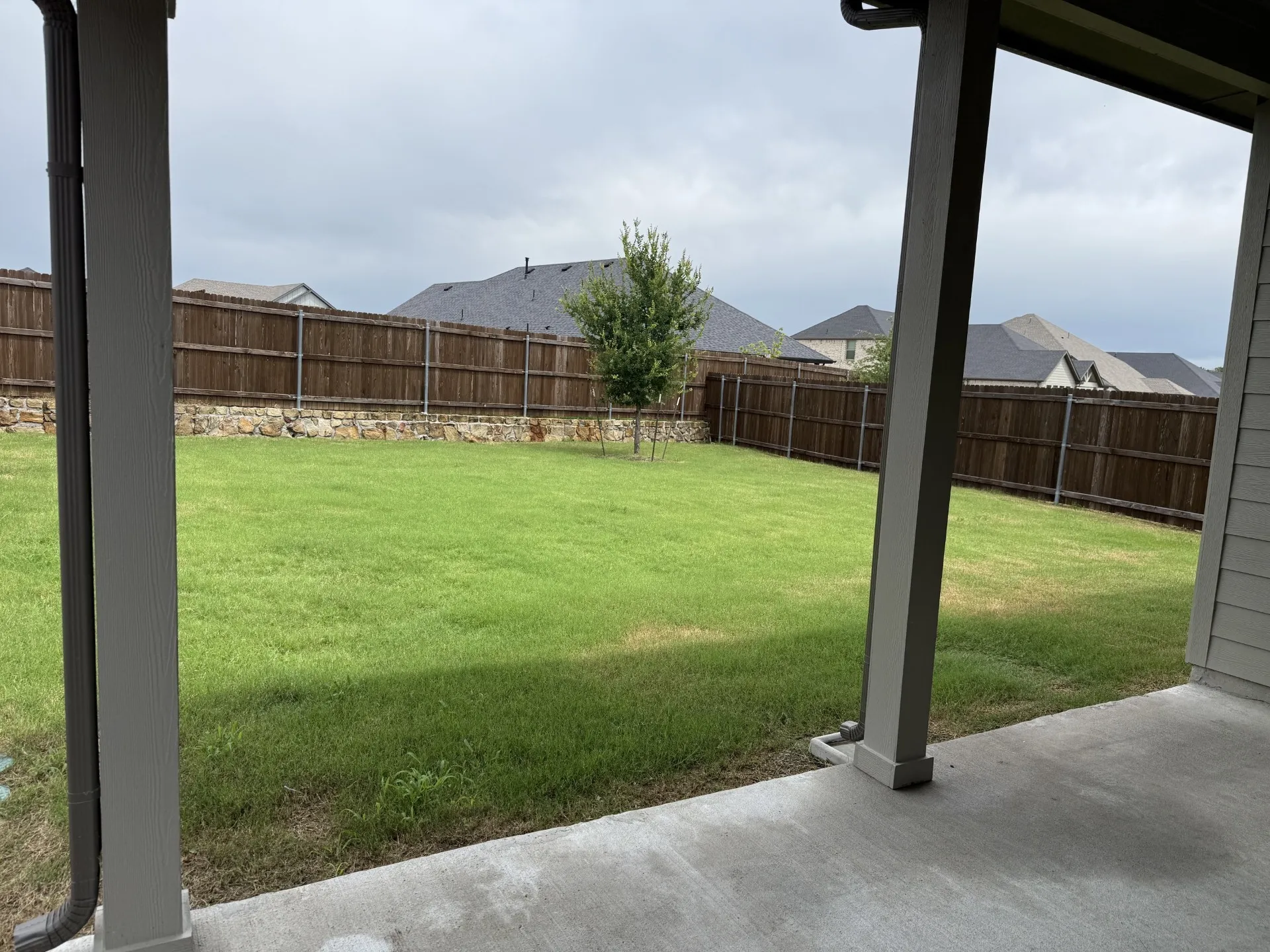 Single Family Residence For Rent in Collin County , 209 Little Bridge Drive, Lavon, Texas 75166, 3 Bedroom, 2 Bathroom, 2 Garage spaces, 1,913 Sqft, built in 2023, mls#21300026, Real Estate Agent in Lavon, Homes For Rent in Collin county, Homes For Rent in Lavon, Realtor in Lavon Texas, Real Estate Brokerage Independent Realty Texas, Luminita Cordes Realtor