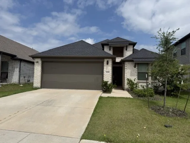 Single Family Residence For Rent in Collin County , 209 Little Bridge Drive, Lavon, Texas 75166, 3 Bedroom, 2 Bathroom, 2 Garage spaces, 1,913 Sqft, built in 2023, mls#21300026, Real Estate Agent in Lavon, Homes For Rent in Collin county, Homes For Rent in Lavon, Realtor in Lavon Texas, Real Estate Brokerage Independent Realty Texas, Luminita Cordes Realtor
