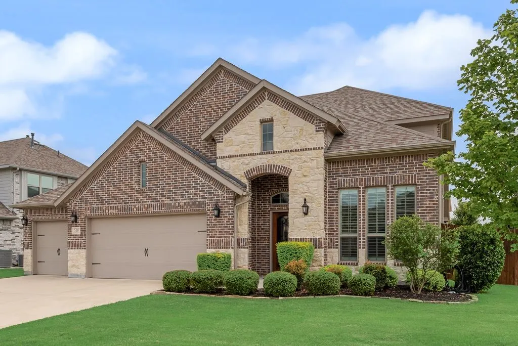 Single Family Residence For Sale in Grayson County , 516 W North Creek Drive, Sherman, Texas 75092, 4 Bedroom, 4 Bathroom, 3 Garage spaces, 2,597 Sqft, built in 2021, mls#21298195, Real Estate Agent in Sherman, Homes For Sale in Grayson county, Homes For Sale in Sherman, Realtor in Sherman Texas, Real Estate Brokerage Independent Realty Texas, Luminita Cordes Realtor