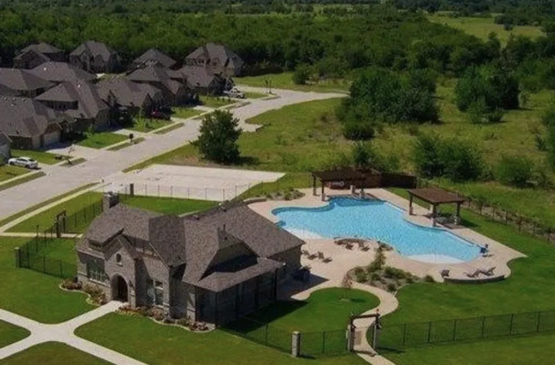 Austin Landing Community Amenity Center - Gated & Fenced Pool Area. Inside Bathrooms, Fitness Area, and Common Area. Austin Landing Neighborhood has concrete walking pathways and green areas.