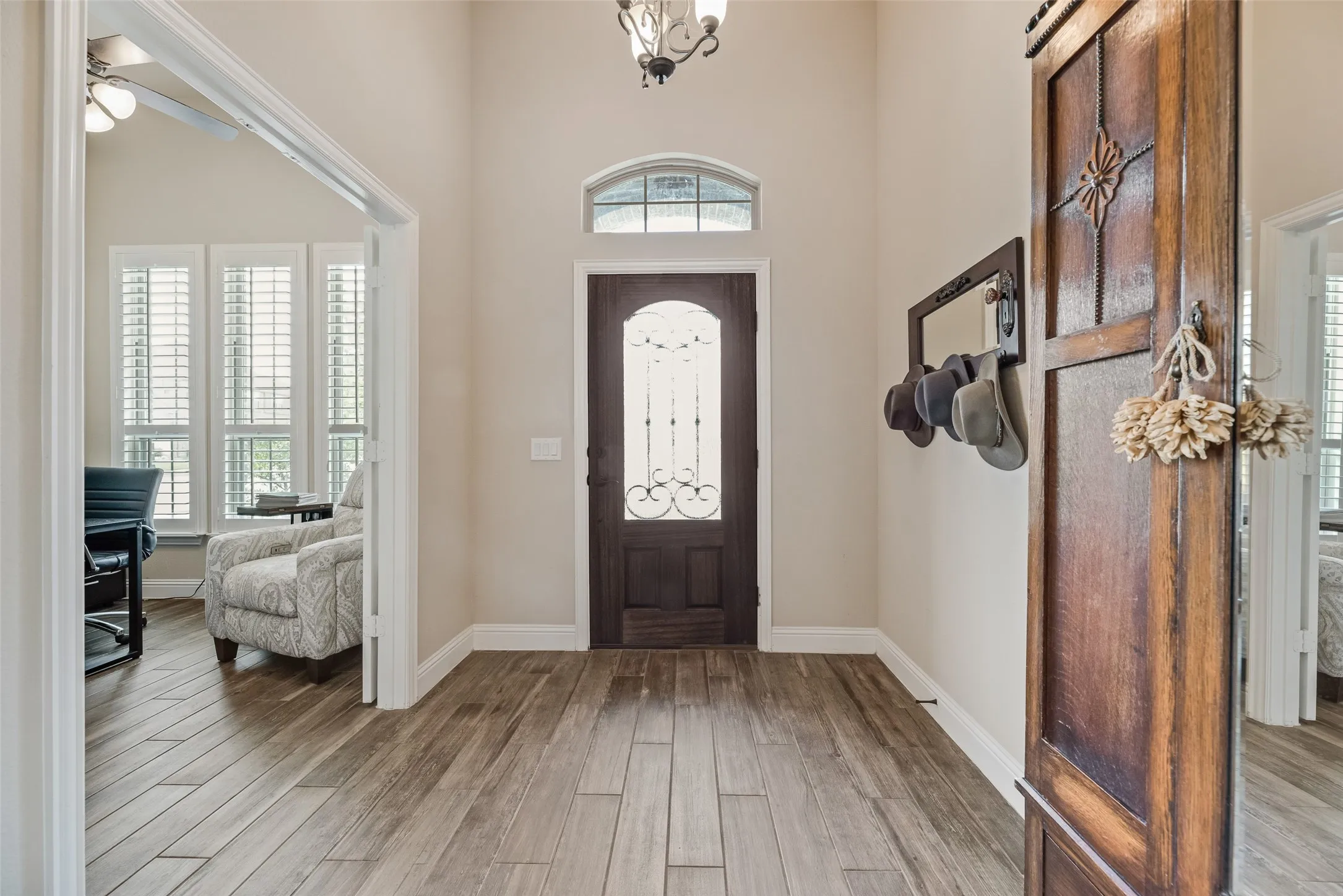 Welcome to 516 W North Creek Drive in Sherman Texas