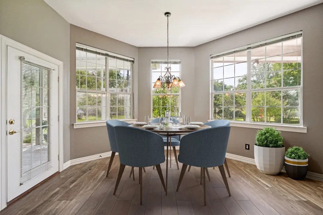 Breakfast Area virtually staged
