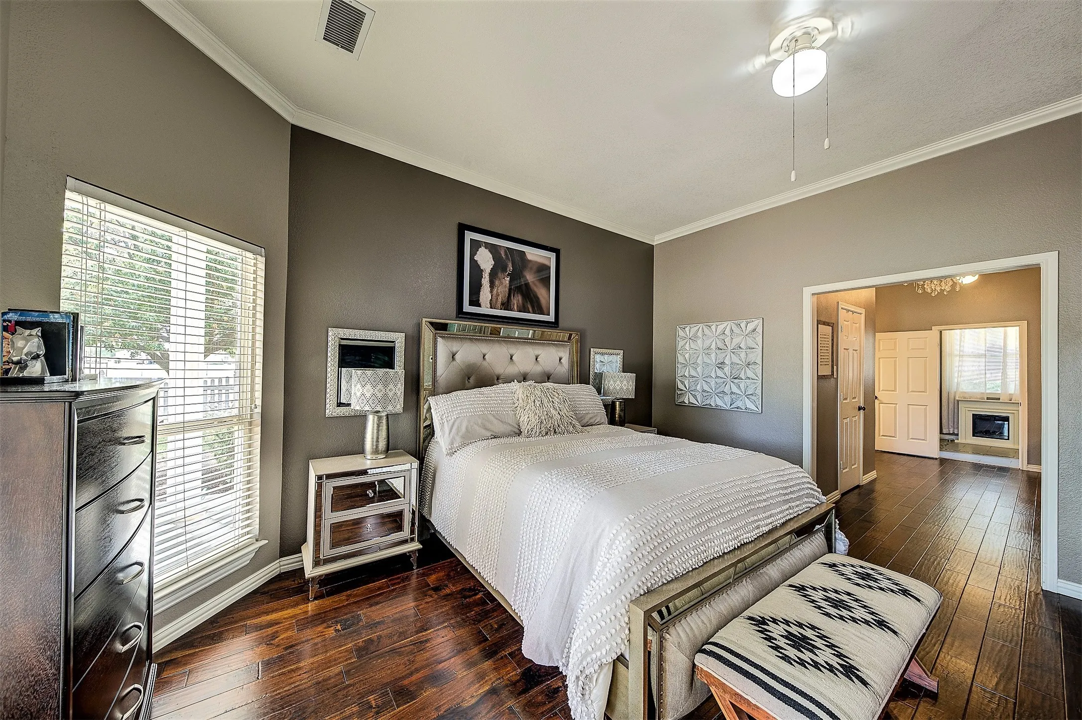 Single Family Residence For Sale in Denton County , 10609 Jackson Road, Krum, Texas 76249, 3 Bedroom, 4 Bathroom, 2 Garage spaces, 2,354 Sqft, built in 1995, mls#21290333, Real Estate Agent in Krum, Homes For Sale in Denton county, Homes For Sale in Krum, Realtor in Krum Texas, Real Estate Brokerage Independent Realty Texas, Luminita Cordes Realtor
