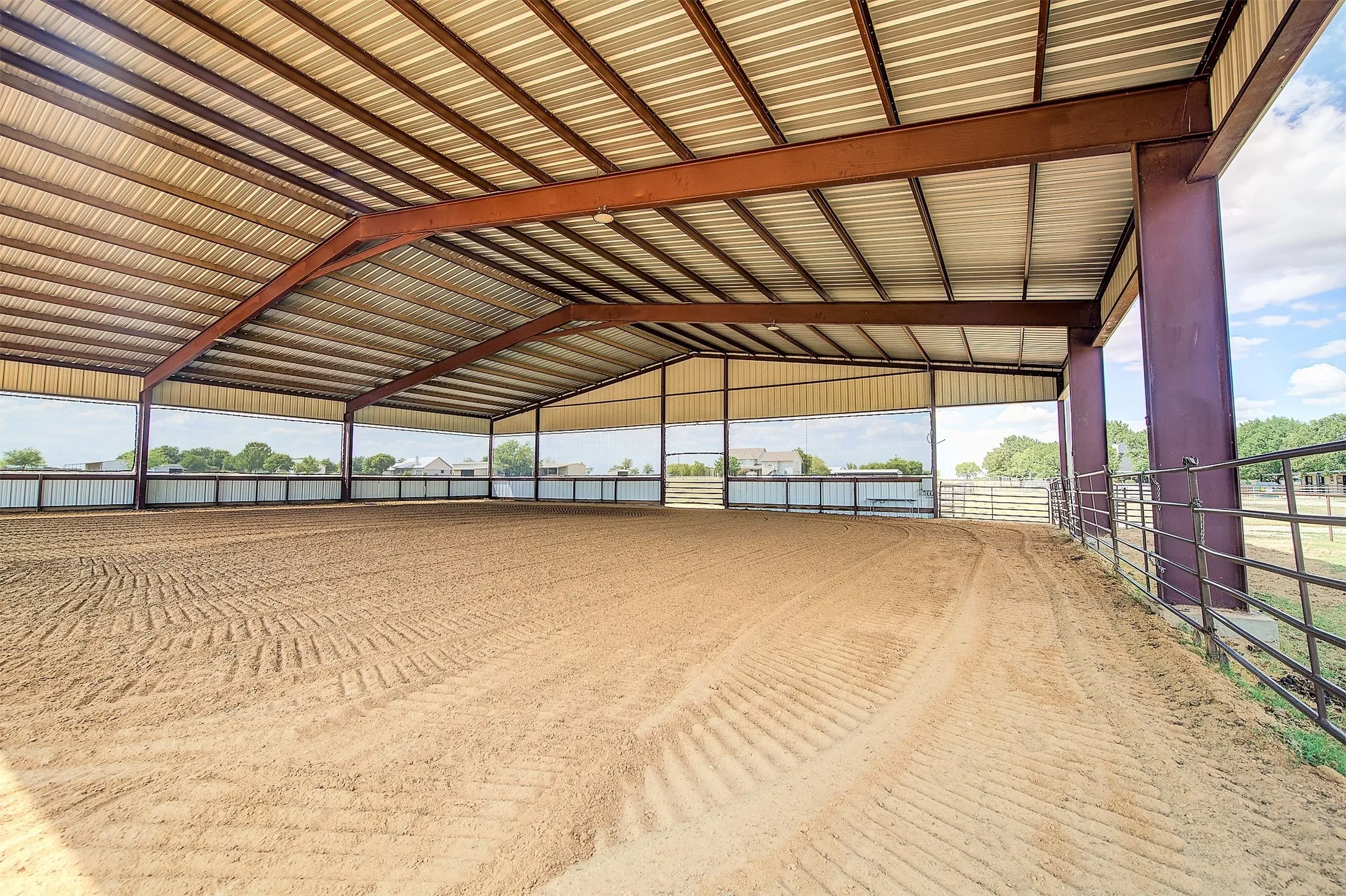 Covered arena