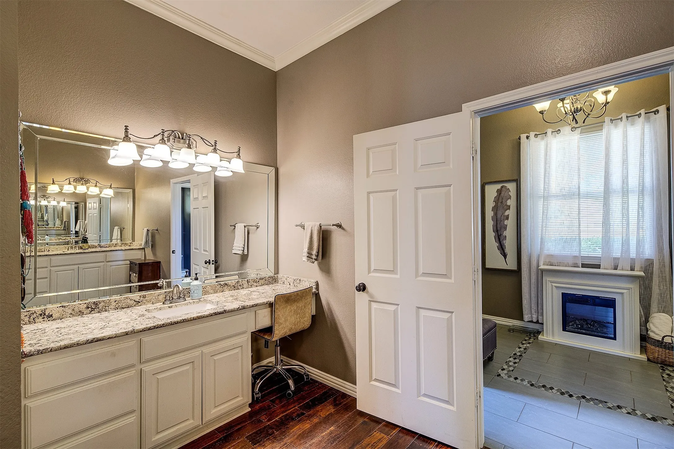 Single Family Residence For Sale in Denton County , 10609 Jackson Road, Krum, Texas 76249, 3 Bedroom, 4 Bathroom, 2 Garage spaces, 2,354 Sqft, built in 1995, mls#21290333, Real Estate Agent in Krum, Homes For Sale in Denton county, Homes For Sale in Krum, Realtor in Krum Texas, Real Estate Brokerage Independent Realty Texas, Luminita Cordes Realtor